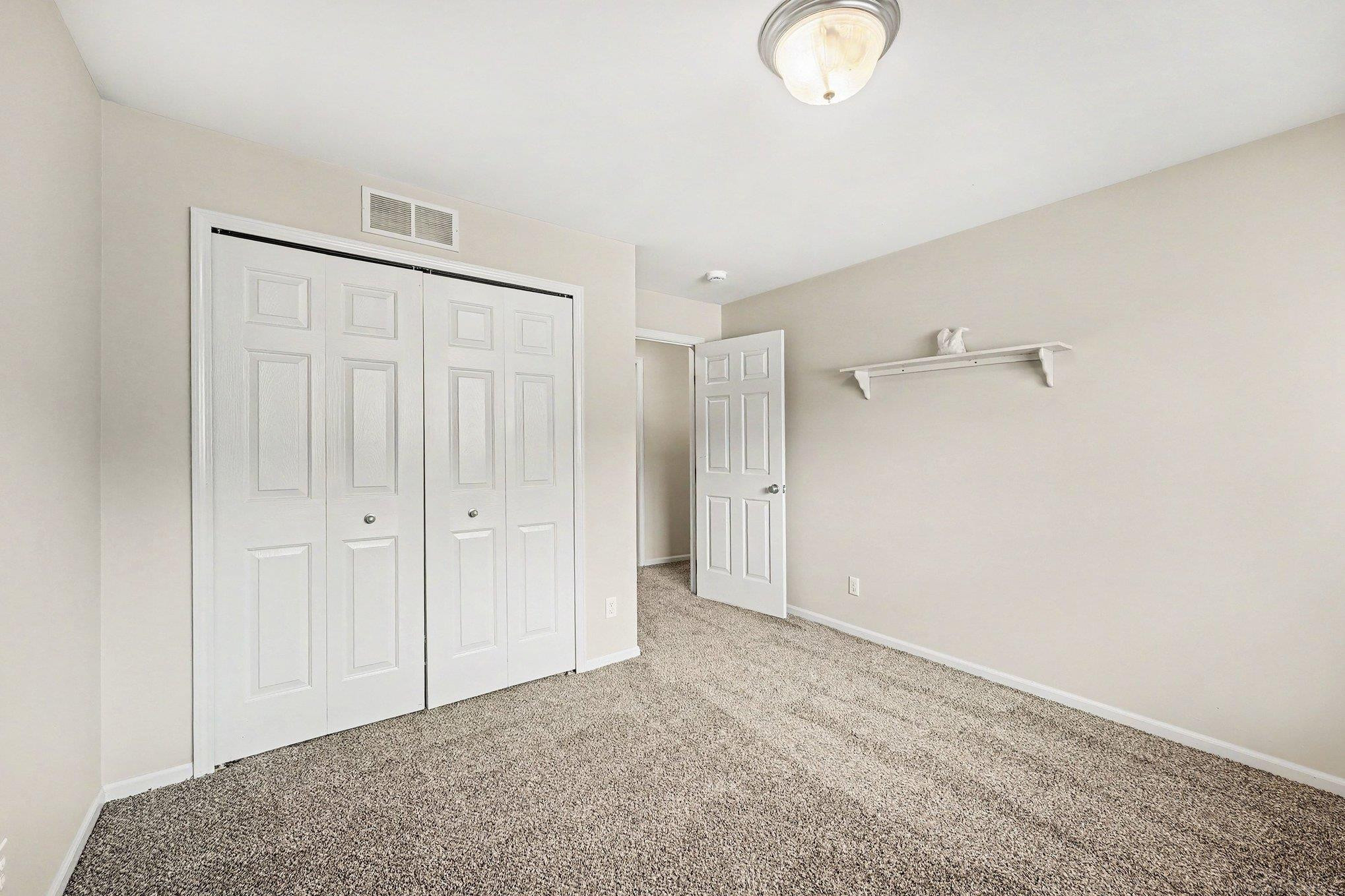 111 S Vista Drive, Auburn Hills, MI 48326 — Photo 17