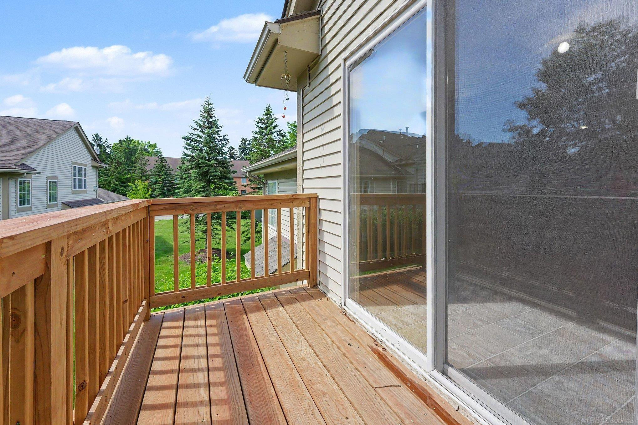 111 S Vista Drive, Auburn Hills, MI 48326 — Photo 24