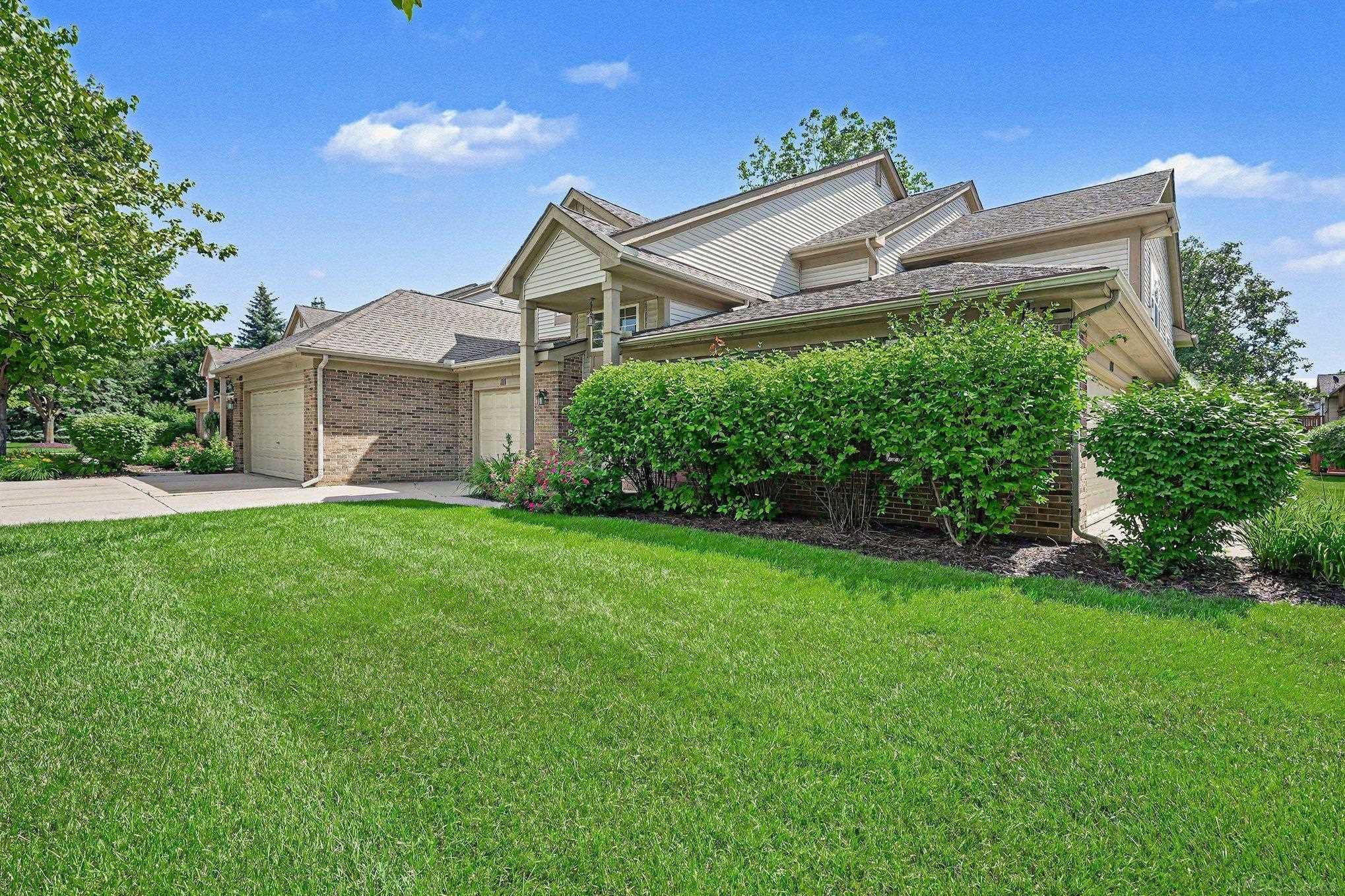 111 S Vista Drive, Auburn Hills, MI 48326 — Photo 27