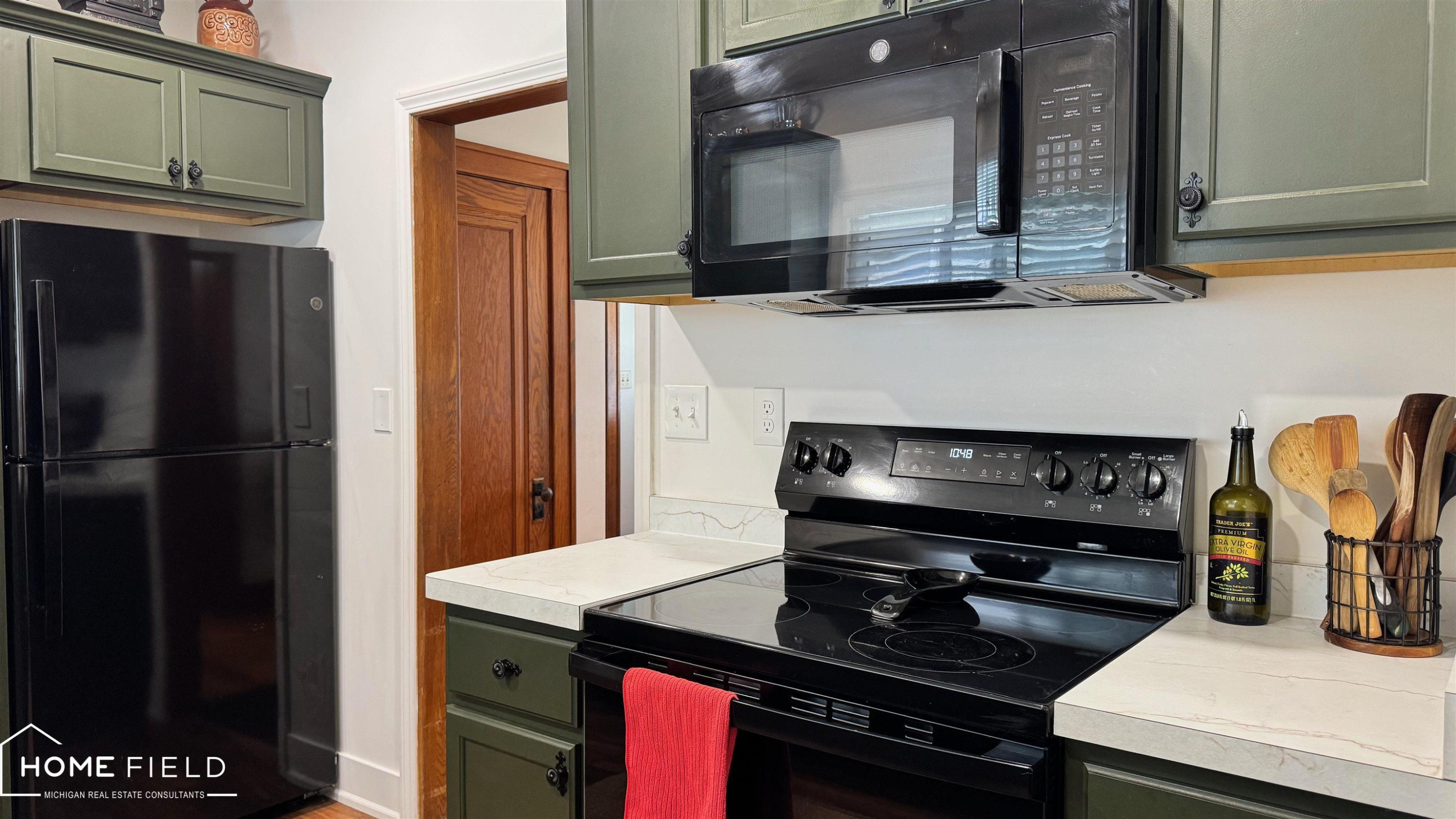 801 N Ball Street, Owosso, MI 48867 — Photo 6