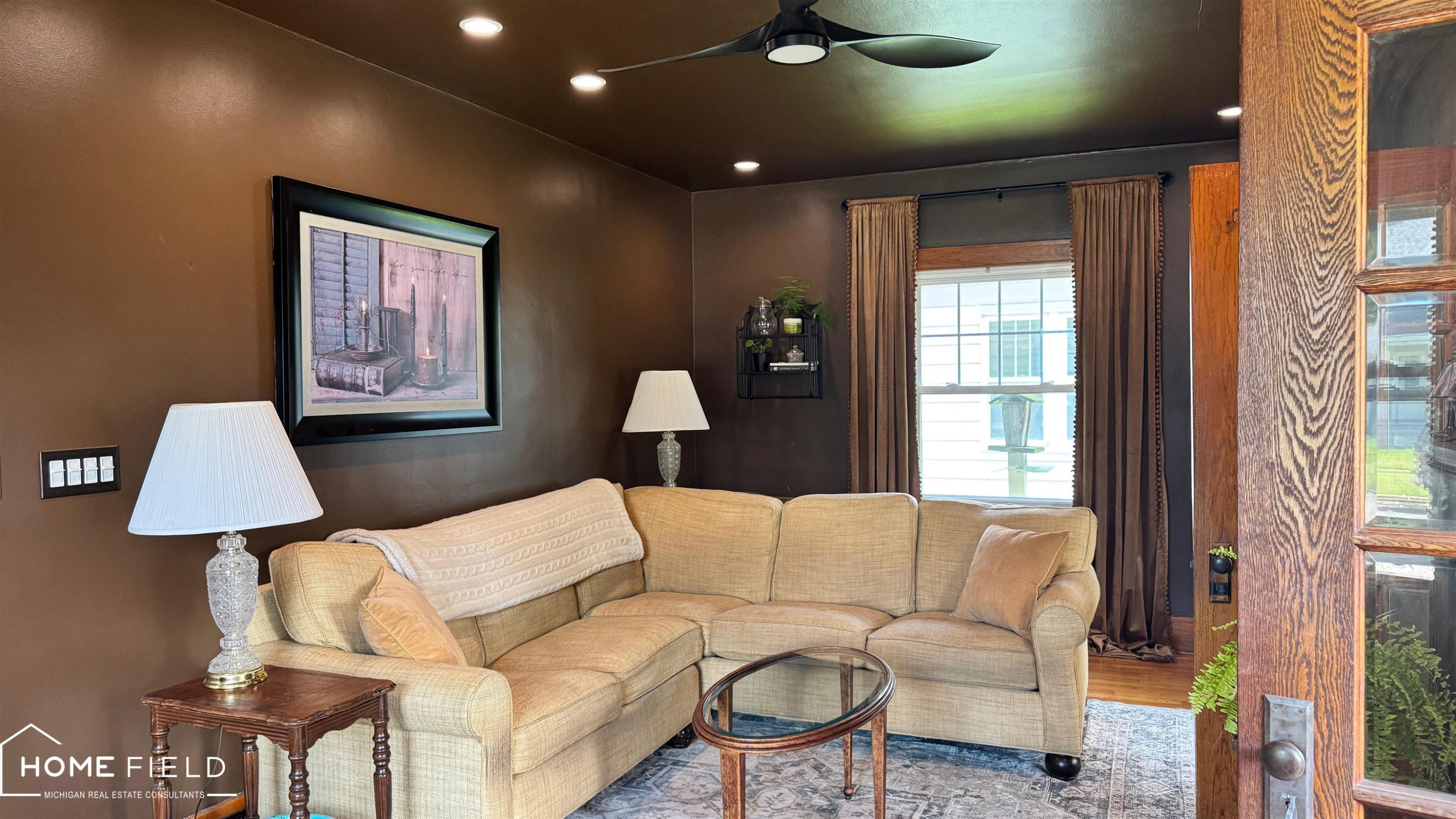 801 N Ball Street, Owosso, MI 48867 — Photo 12