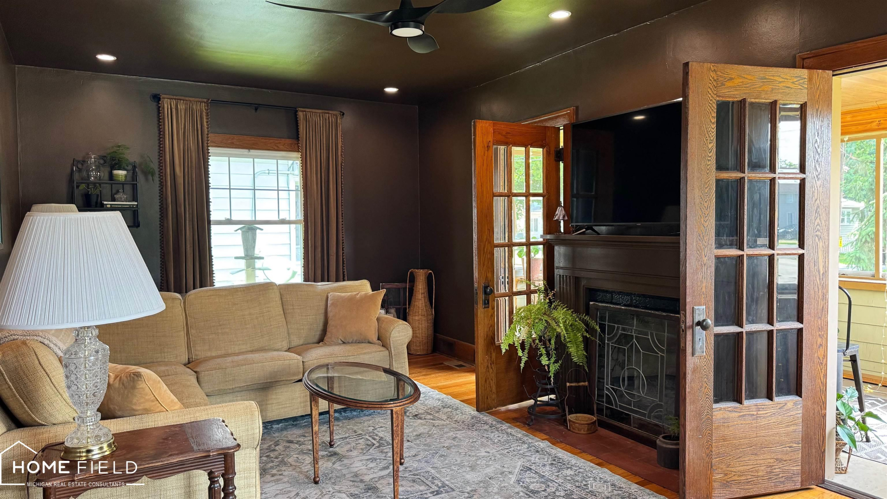 801 N Ball Street, Owosso, MI 48867 — Photo 13