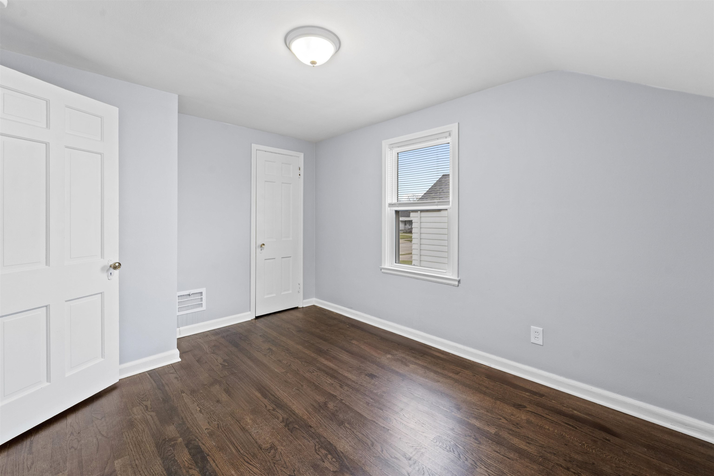 22456 Gascony Avenue, Eastpointe, MI 48021 — Photo 8