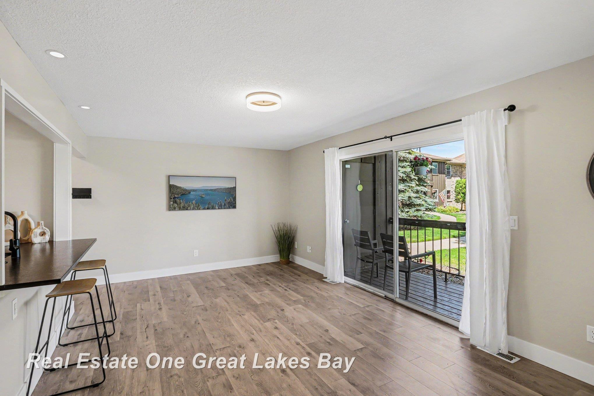 6091 Western Drive, Saginaw, MI 48638 — Photo 4