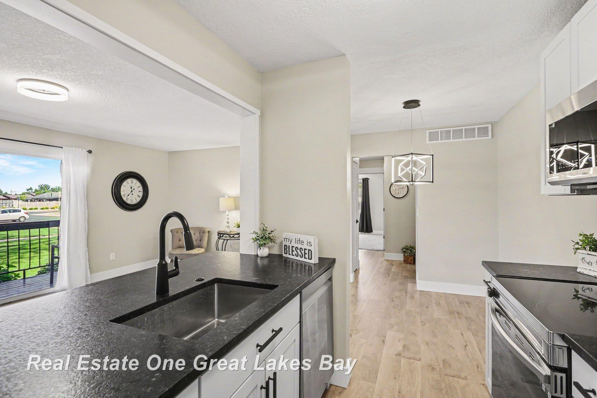 6091 Western Drive, Saginaw, MI 48638 — Photo 6