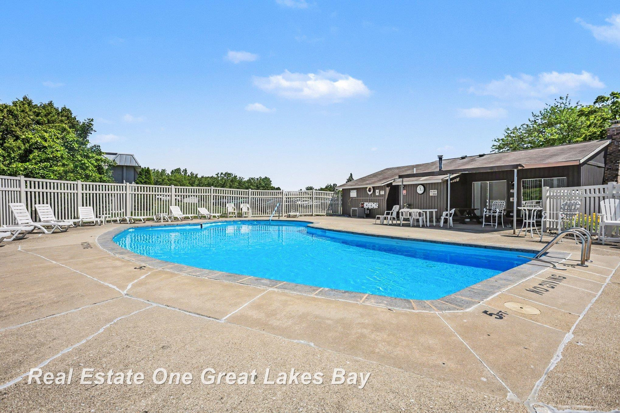 6091 Western Drive, Saginaw, MI 48638 — Photo 17