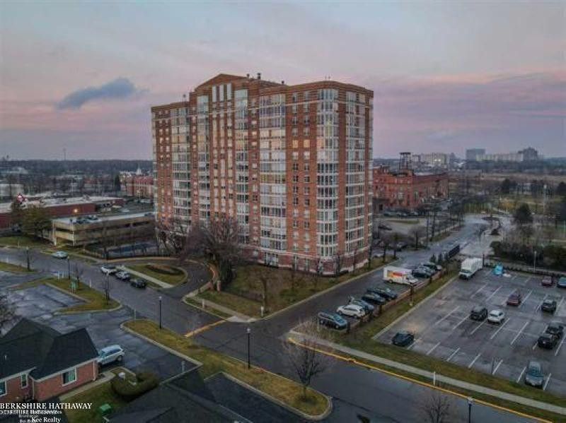 250 E Harbortown #1110 Drive, 1110, Detroit, MI 48207