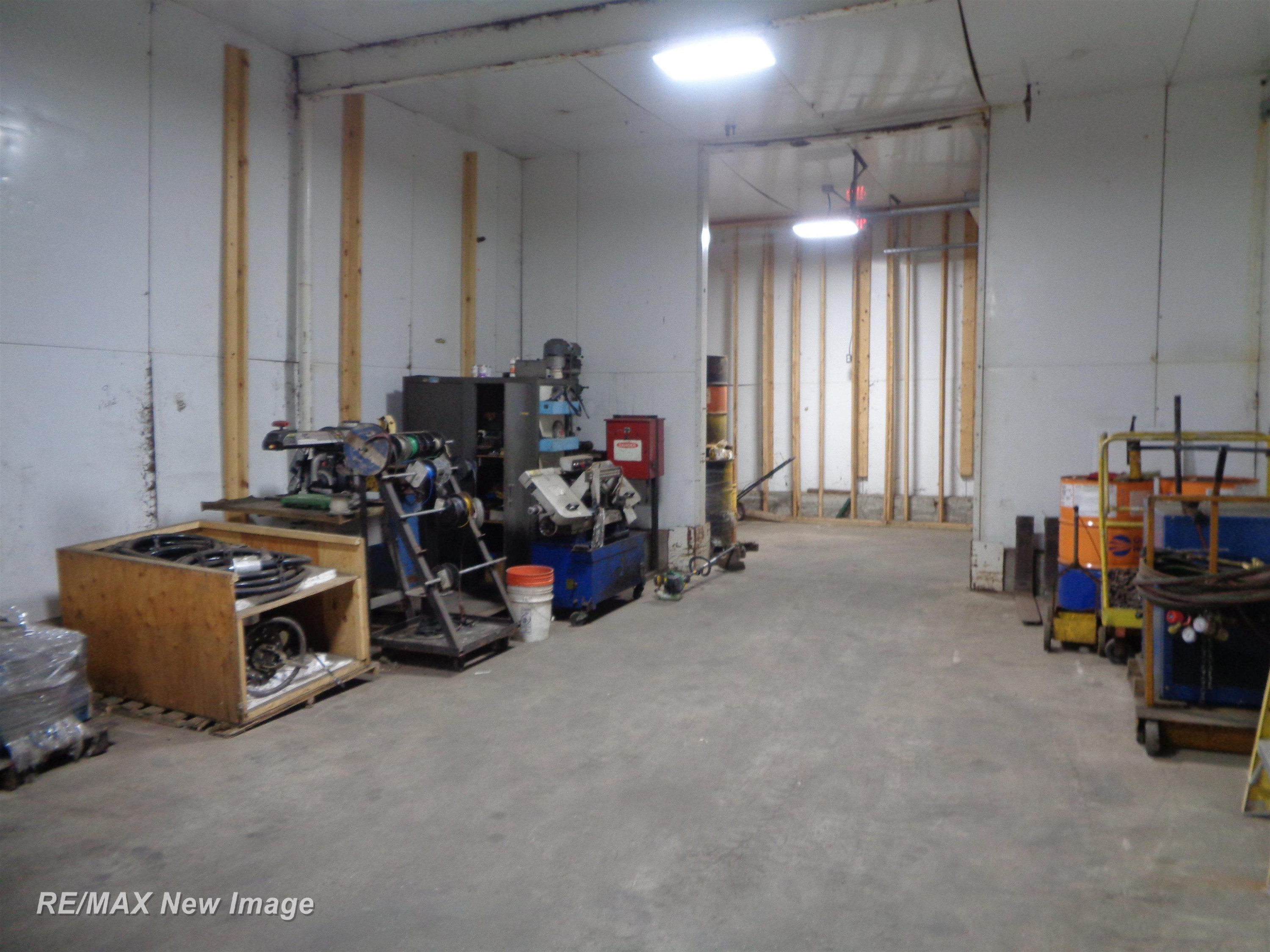 2675 Universal Drive, Saginaw, MI 48603 — Photo 13