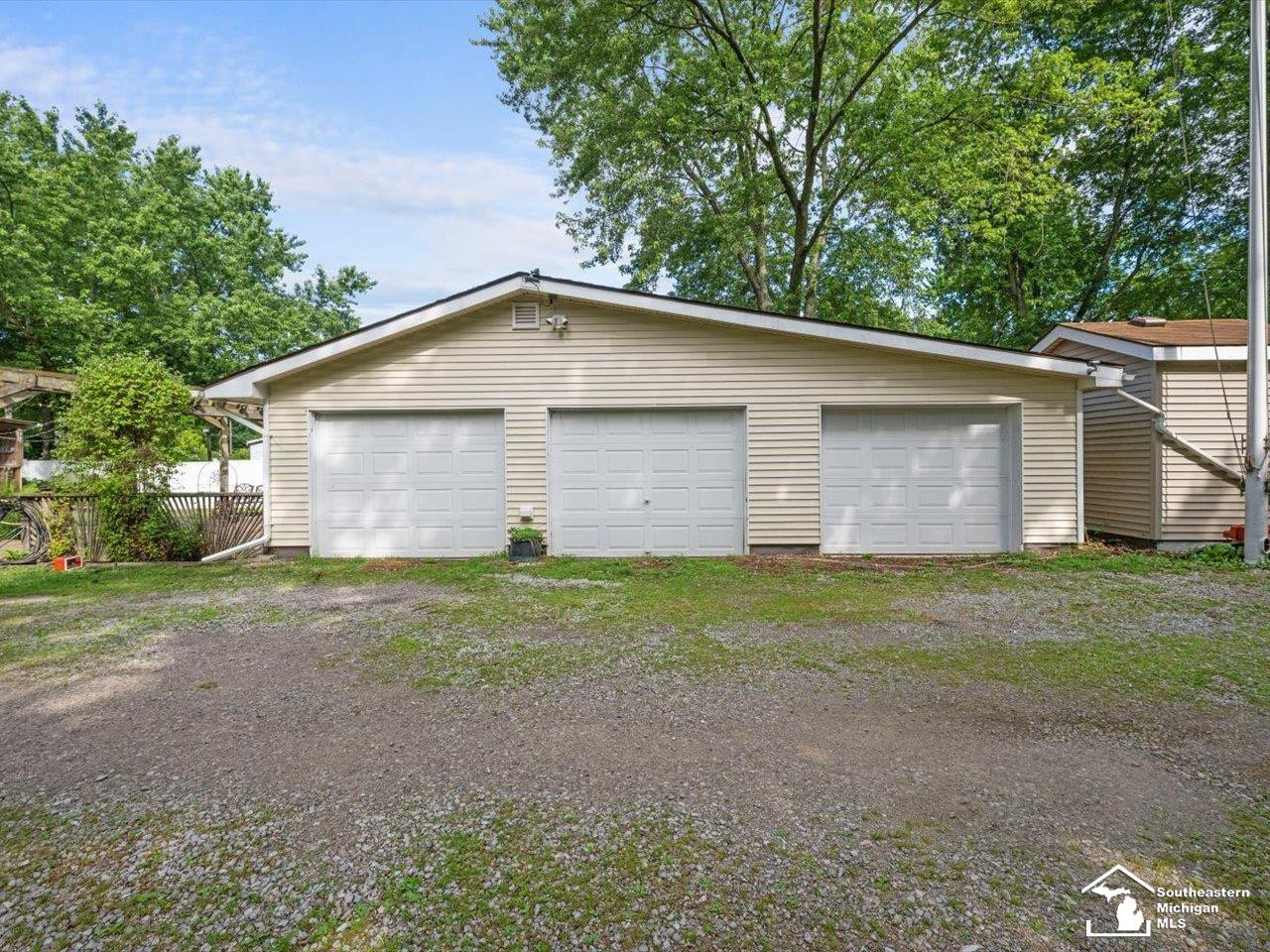6740 Summerfield Road, Temperance, MI 48182 — Photo 43