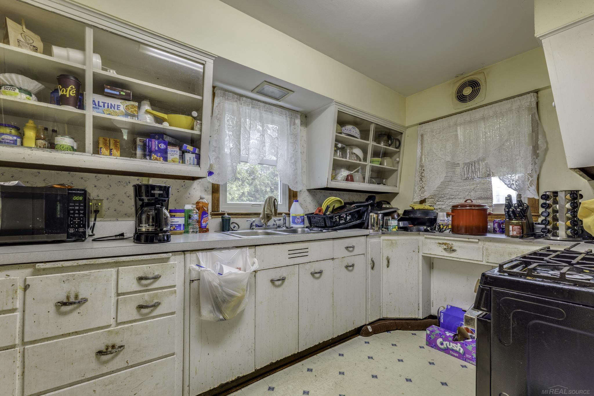 5957 Lakeshore Road, Lexington, MI 48450 — Photo 11