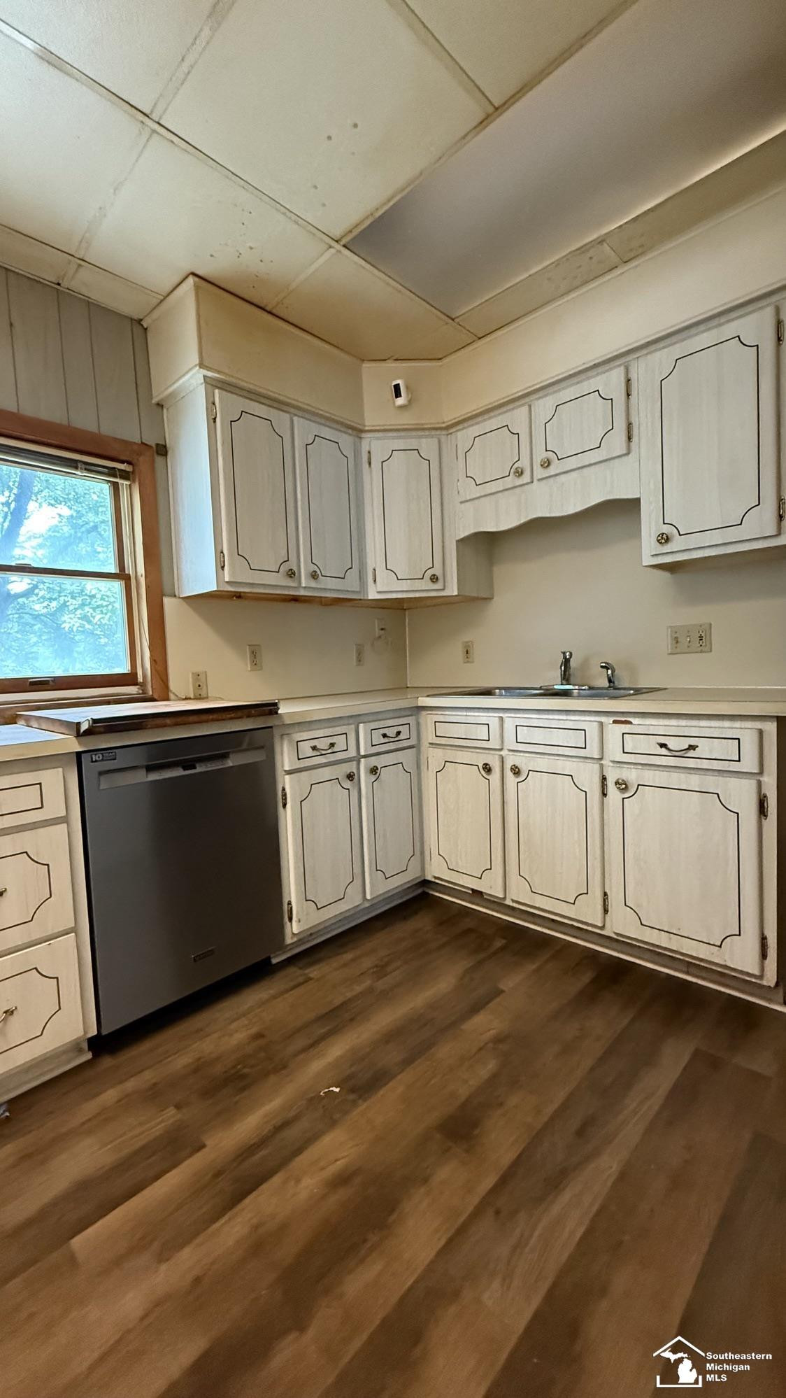 474 Riverview Avenue, Monroe, MI 48162 — Photo 12