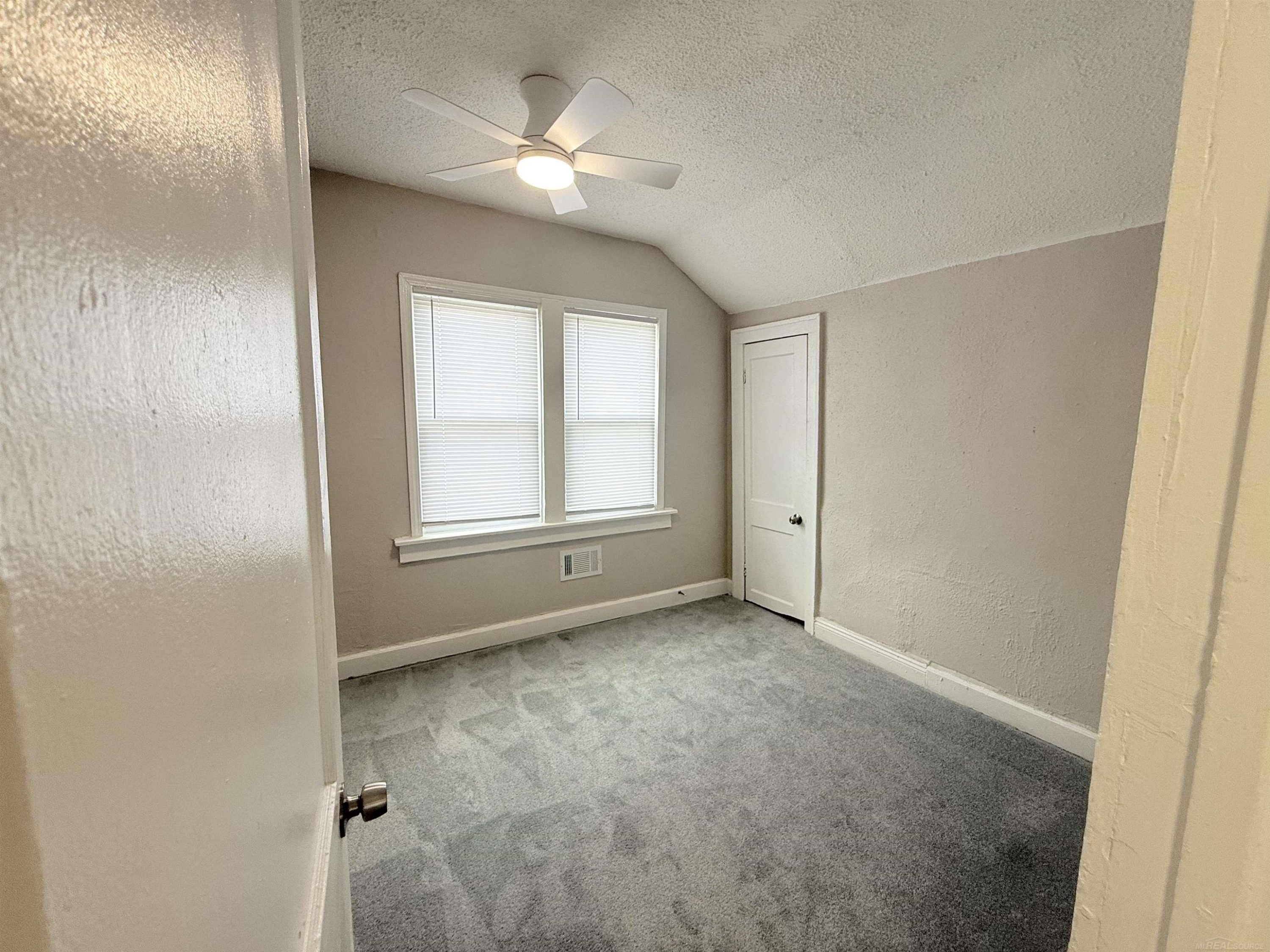 20470 Kentucky Street, Detroit, MI 48221 — Photo 9
