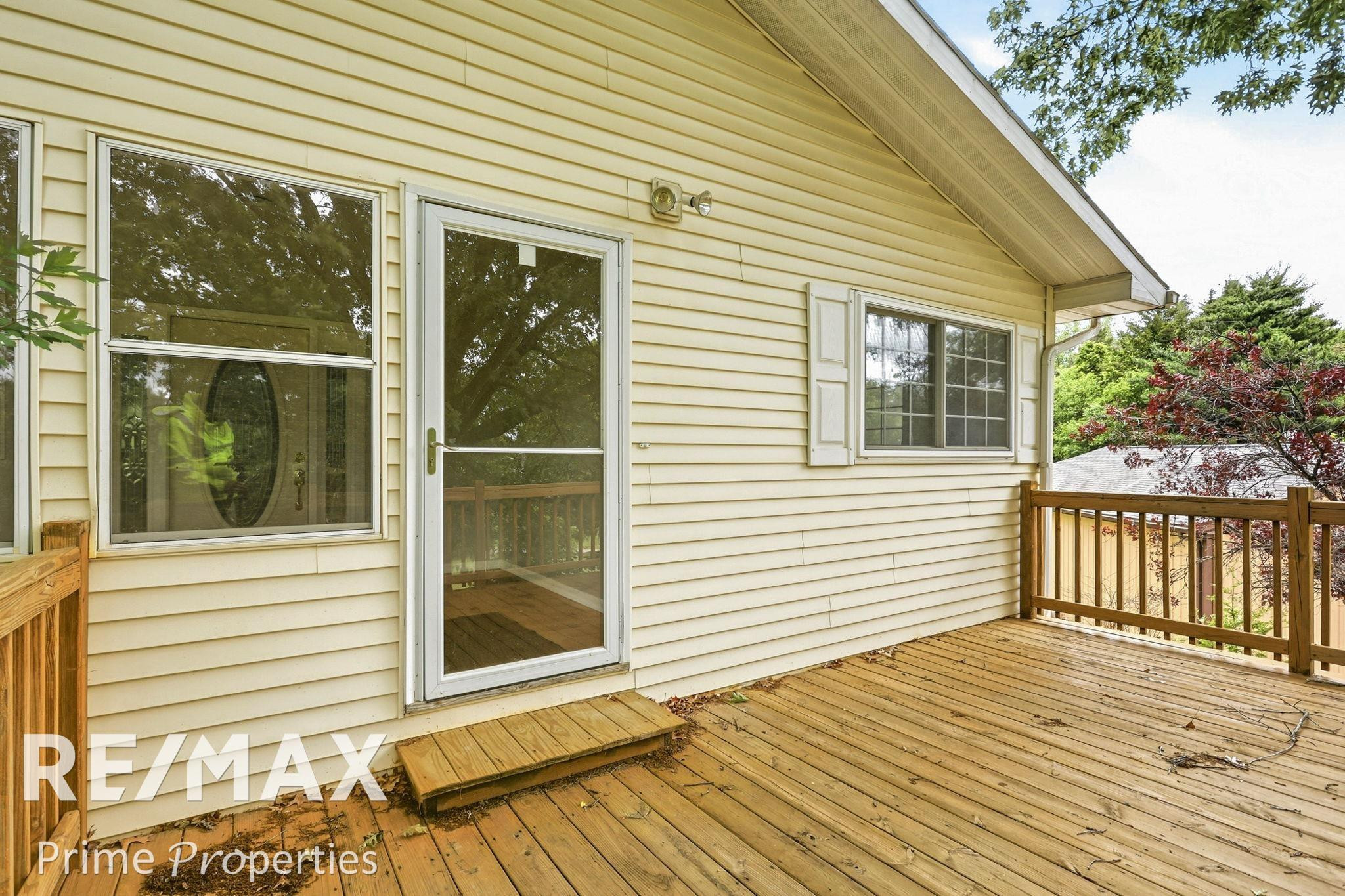 594 Lou Alice Drive, Columbiaville, MI 48421 — Photo 8