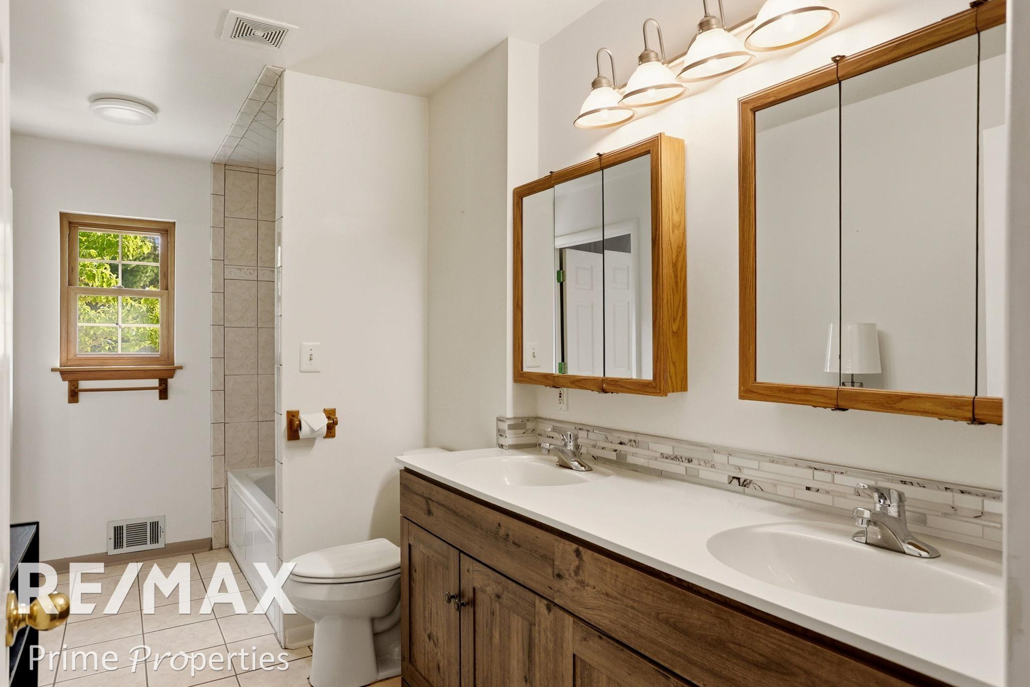 594 Lou Alice Drive, Columbiaville, MI 48421 — Photo 30