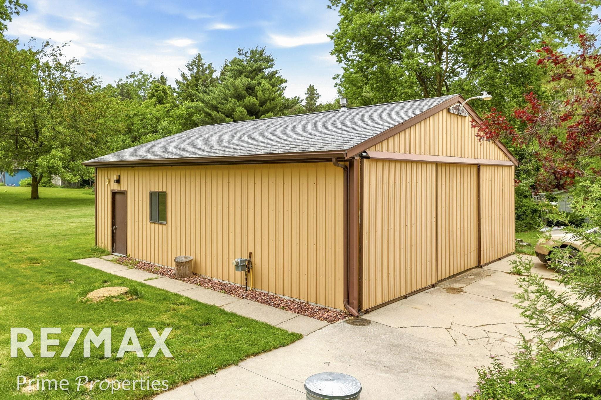594 Lou Alice Drive, Columbiaville, MI 48421 — Photo 43