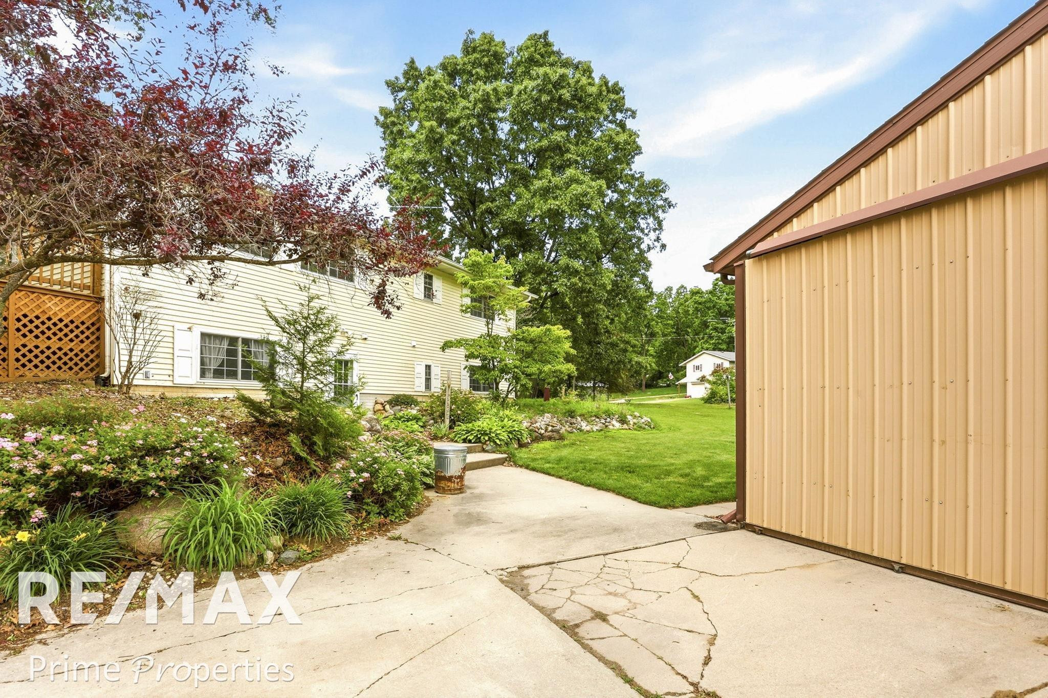 594 Lou Alice Drive, Columbiaville, MI 48421 — Photo 46