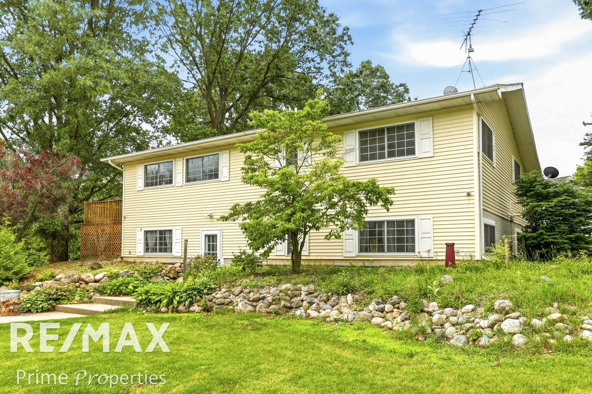 594 Lou Alice Drive, Columbiaville, MI 48421 — Photo 49