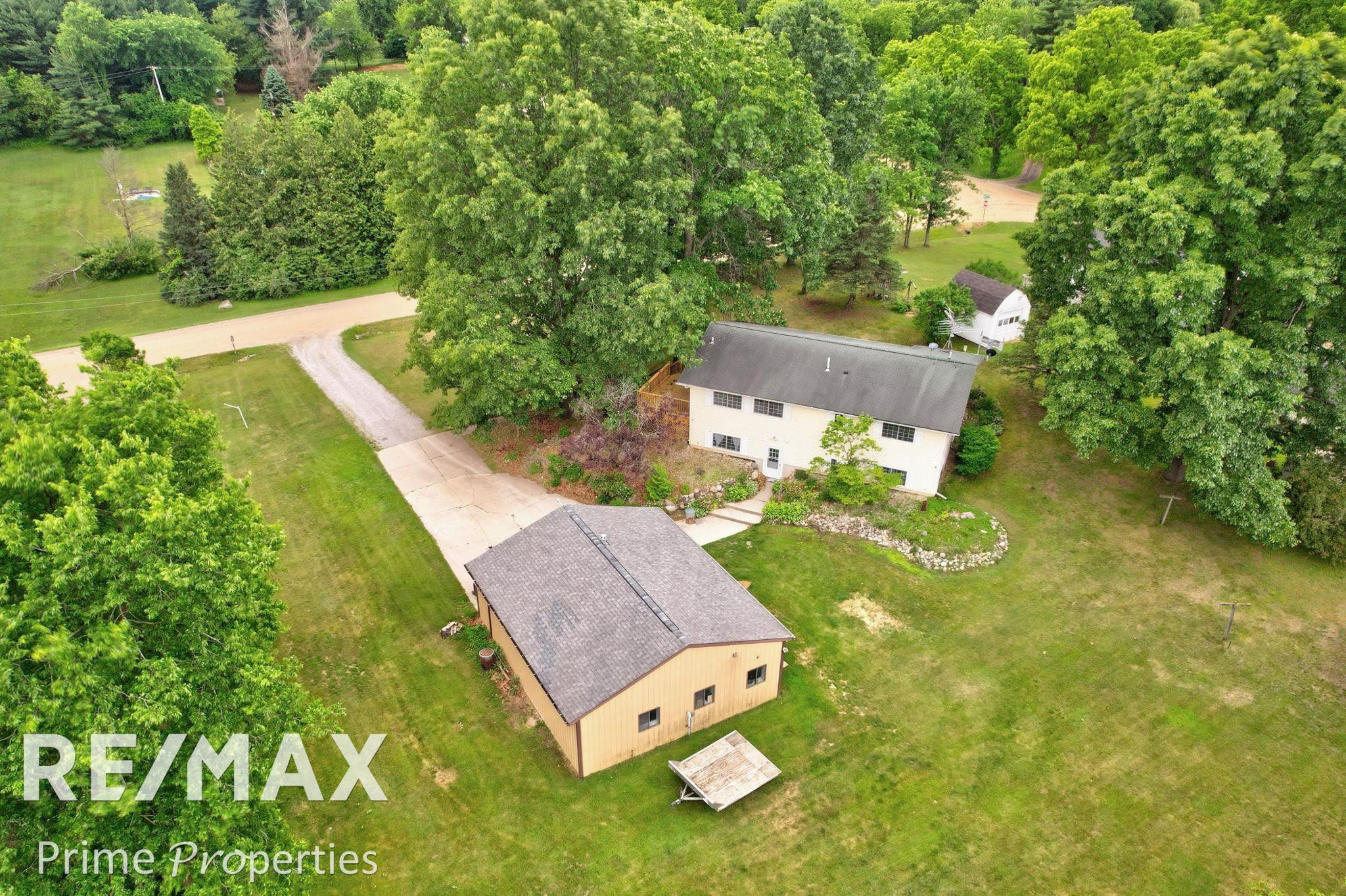 594 Lou Alice Drive, Columbiaville, MI 48421 — Photo 50