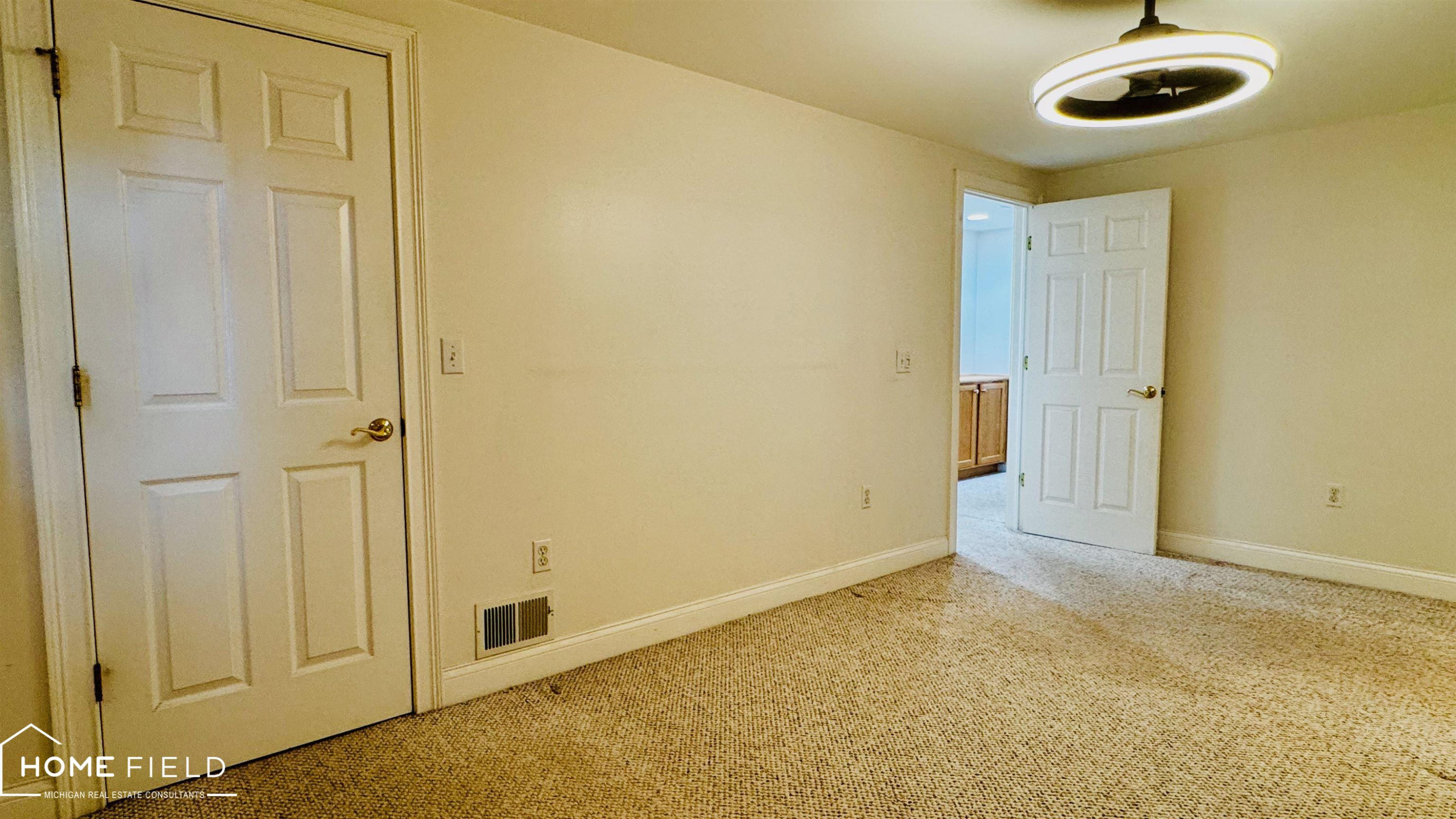 531 Randolph Street, Owosso, MI 48867 — Photo 16