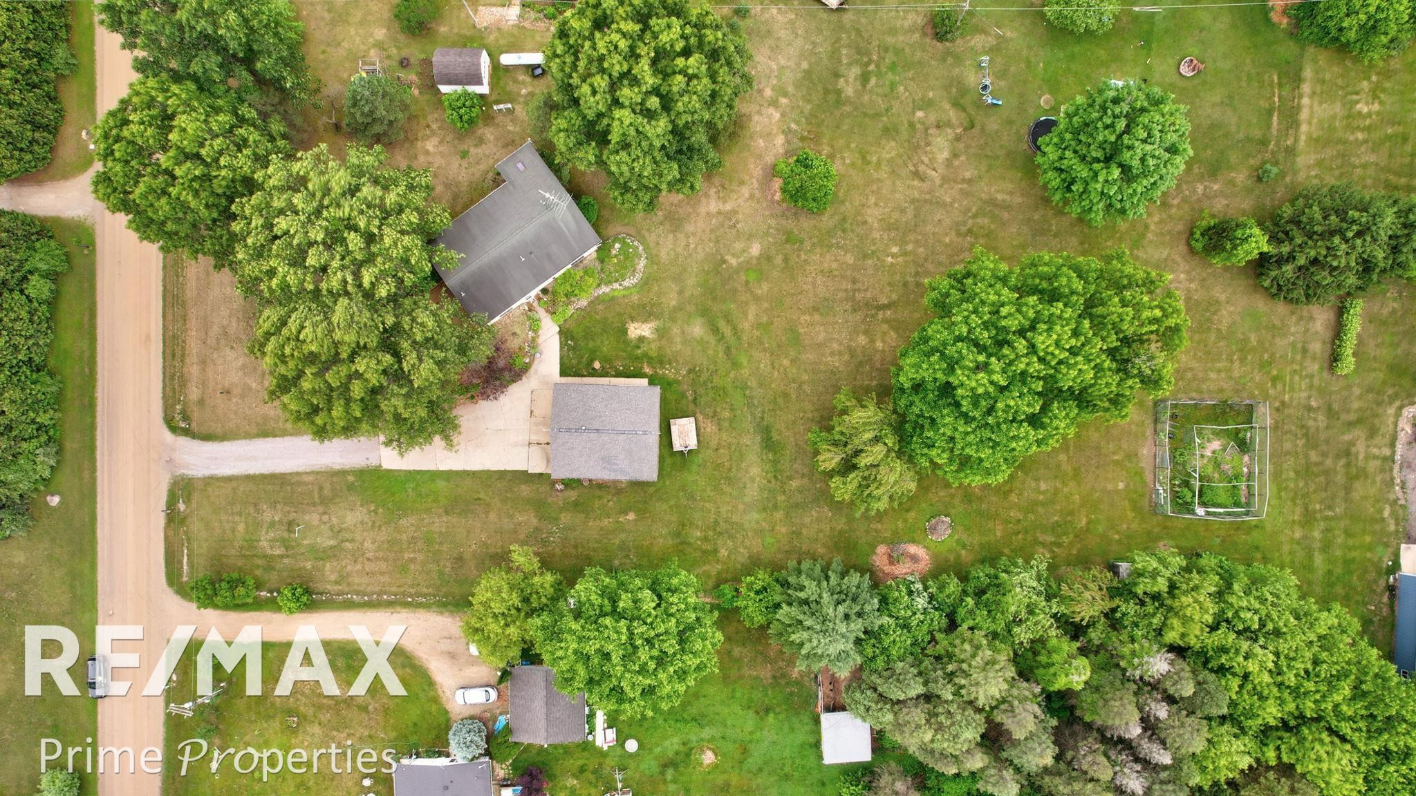 594 Lou Alice Drive, Columbiaville, MI 48421 — Photo 57