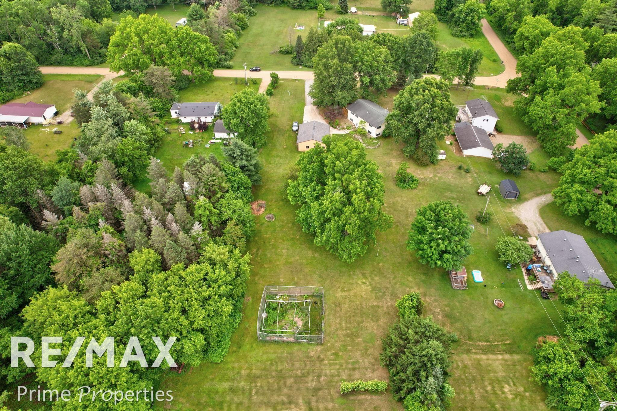 594 Lou Alice Drive, Columbiaville, MI 48421 — Photo 58