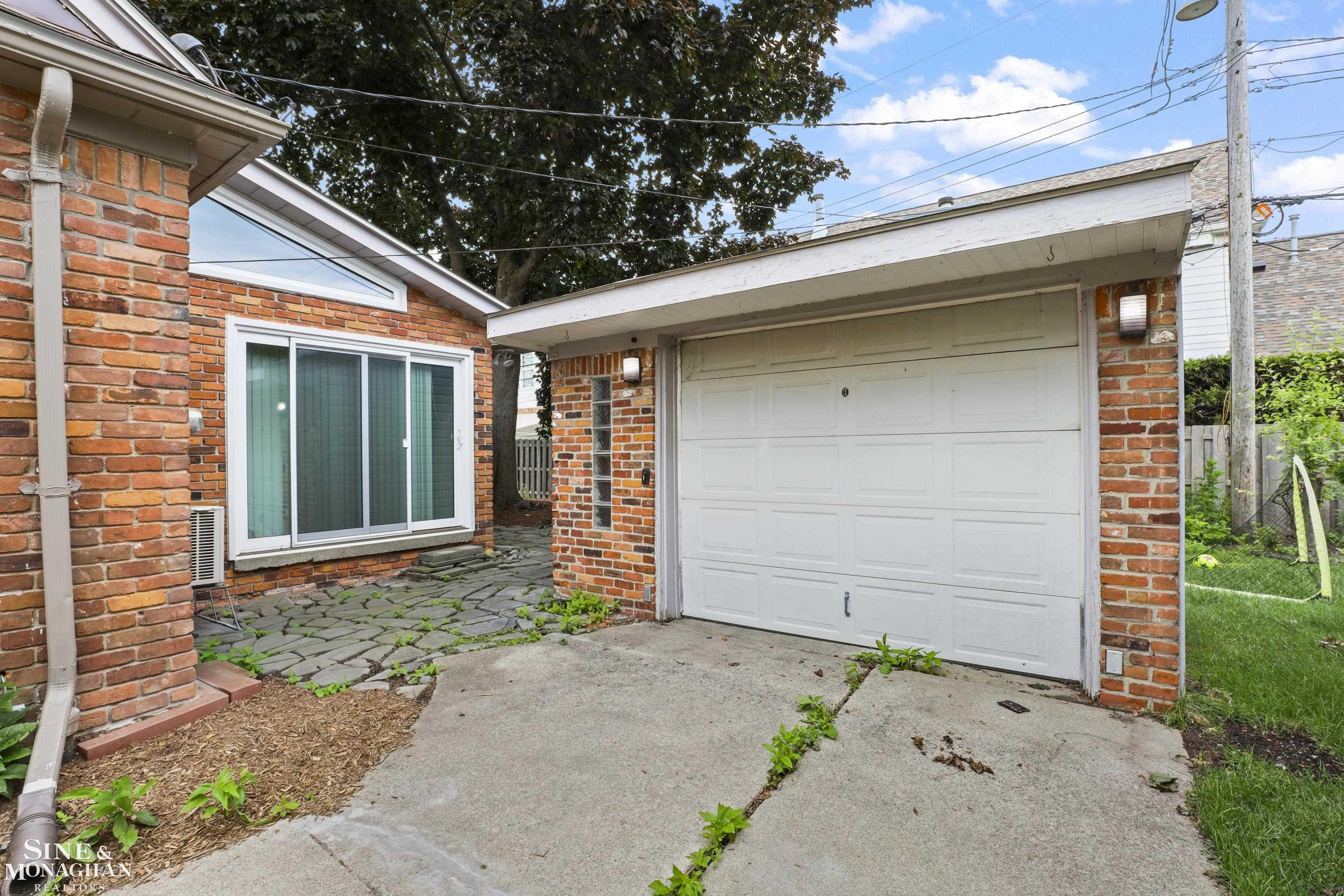20631 Wedgewood Drive, Grosse Pointe Woods, MI 48236 — Photo 30