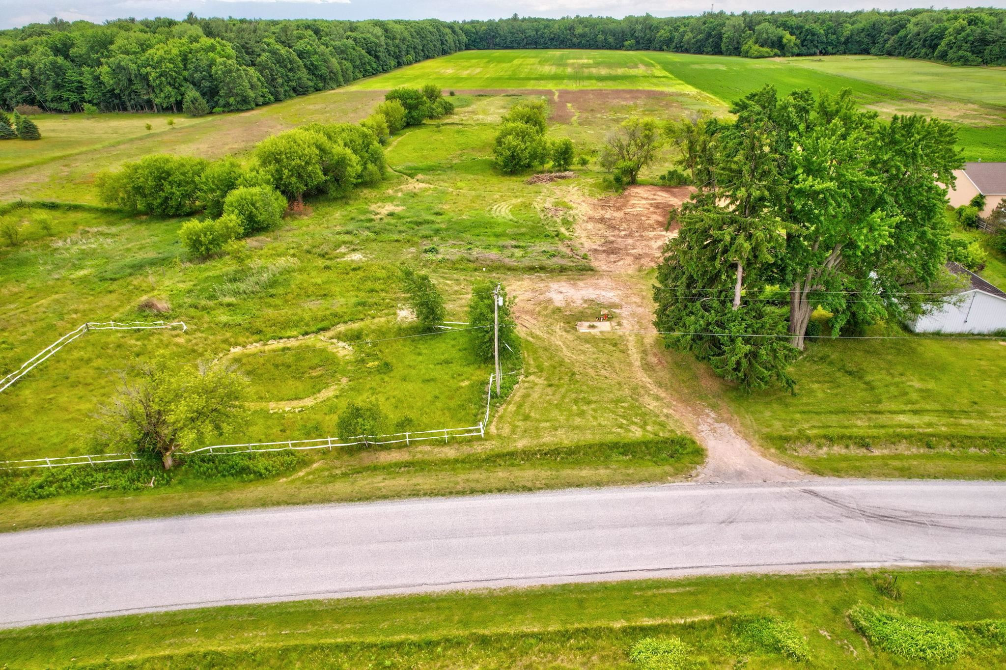 7670 E Curtis Road, Frankenmuth, MI 48734 — Photo 11