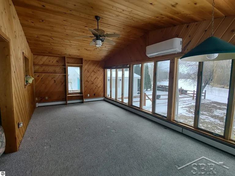 435 N Main Street, Au Gres, MI 48703 — Photo 5