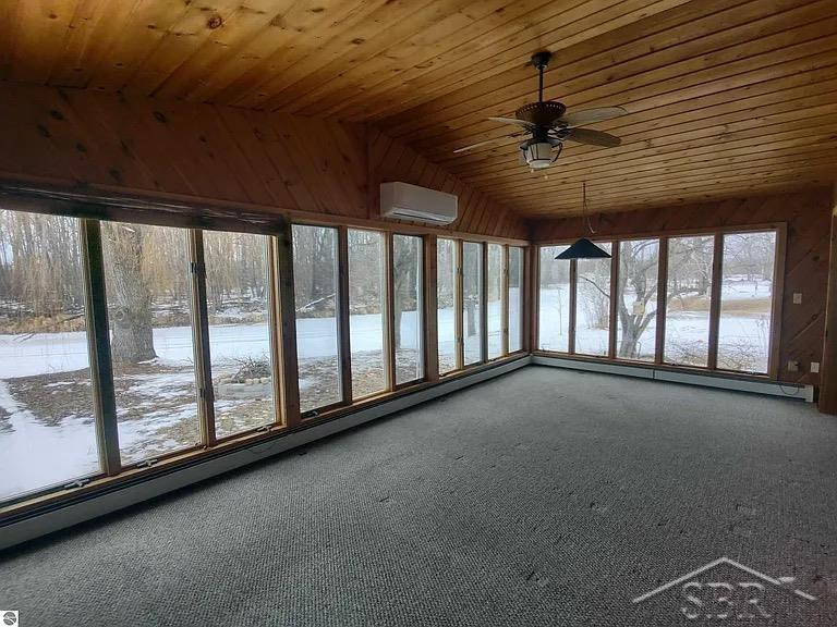 435 N Main Street, Au Gres, MI 48703 — Photo 8