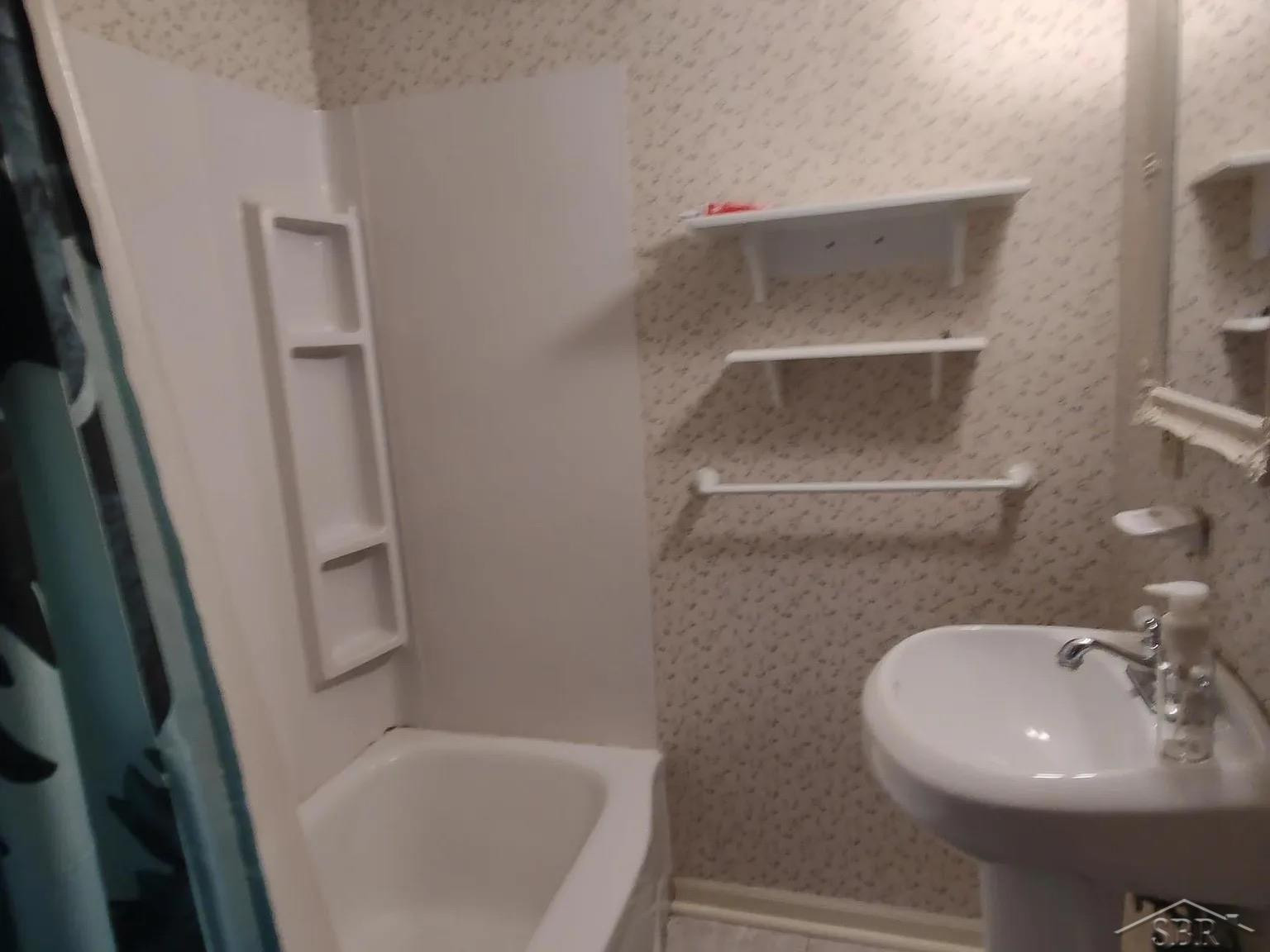 435 N Main Street, Au Gres, MI 48703 — Photo 10