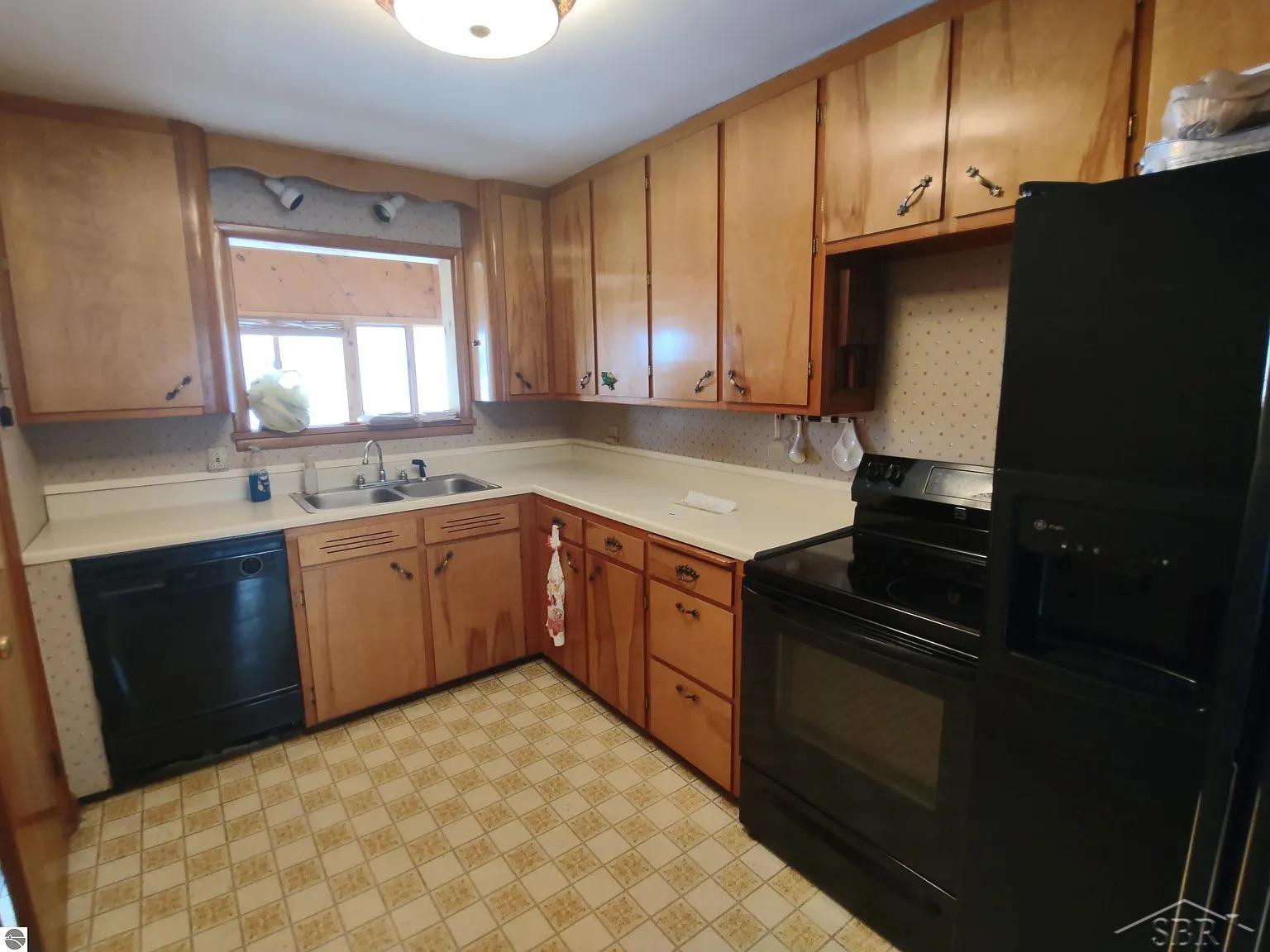 435 N Main Street, Au Gres, MI 48703 — Photo 19