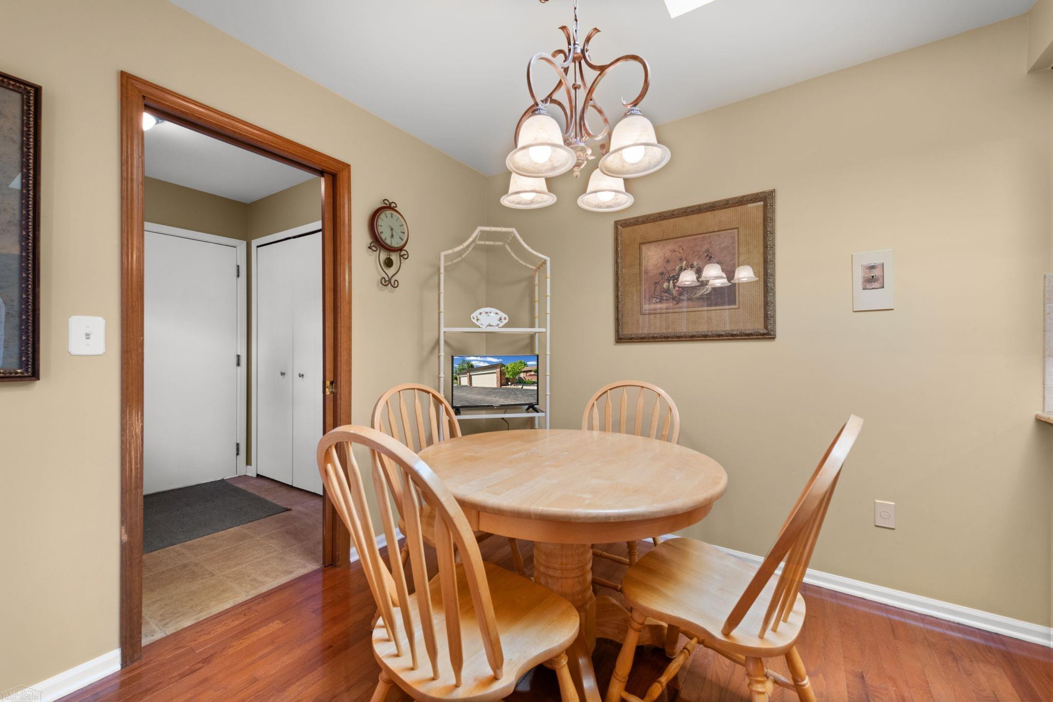 49431 Ferrisburg Court, Shelby Twp, MI 48315 — Photo 15