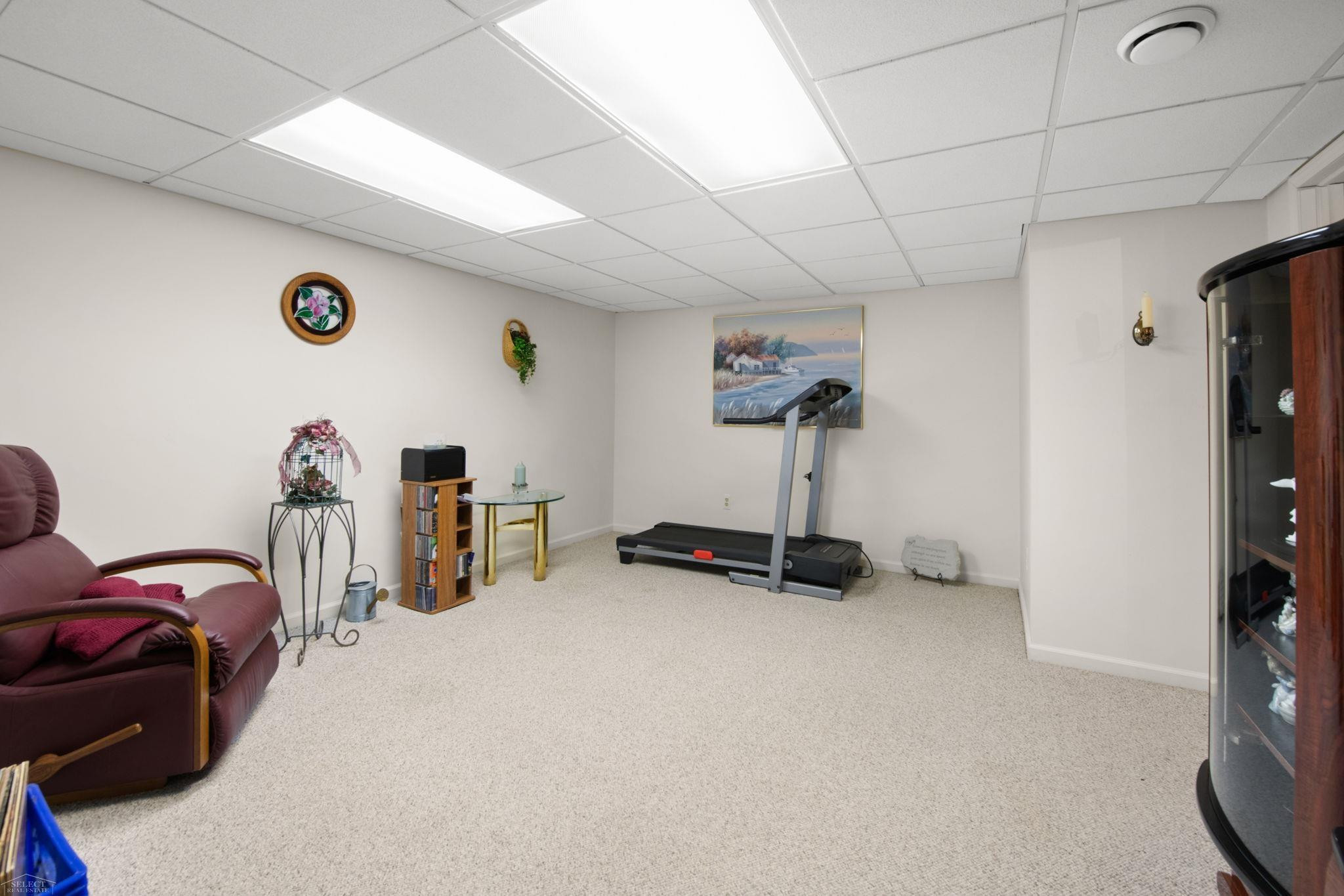 49431 Ferrisburg Court, Shelby Twp, MI 48315 — Photo 29