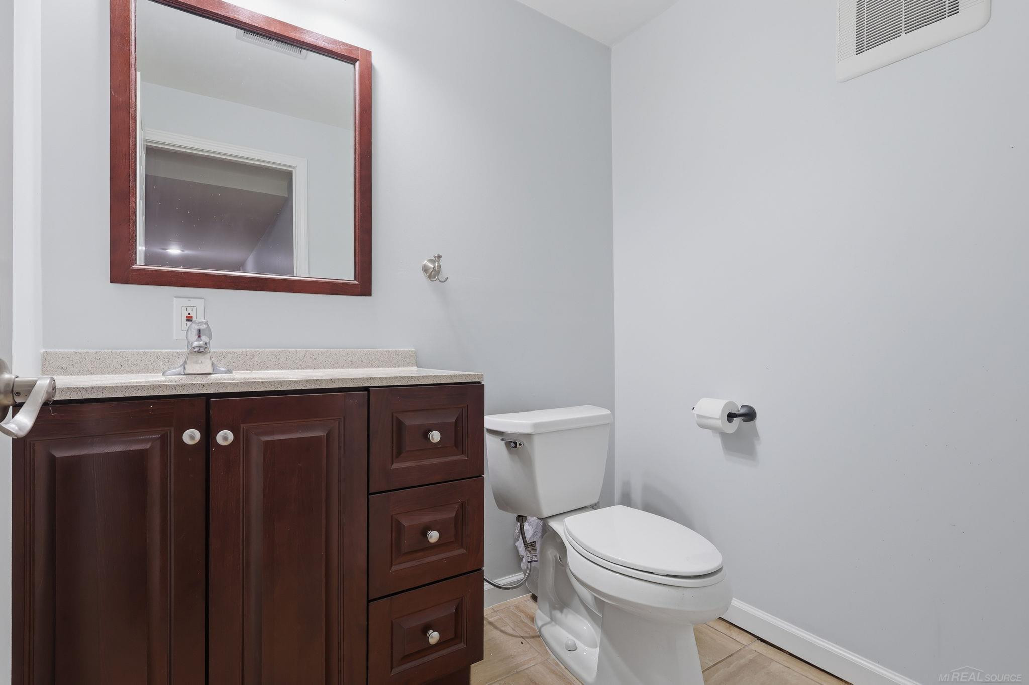 45622 Lone Pine Lane, Macomb, MI 48044 — Photo 24
