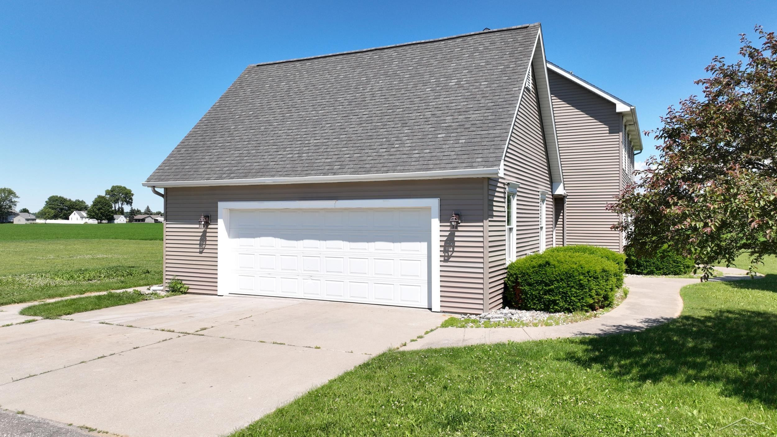 9451 W Tuscola Road, Frankenmuth, MI 48734 — Photo 3