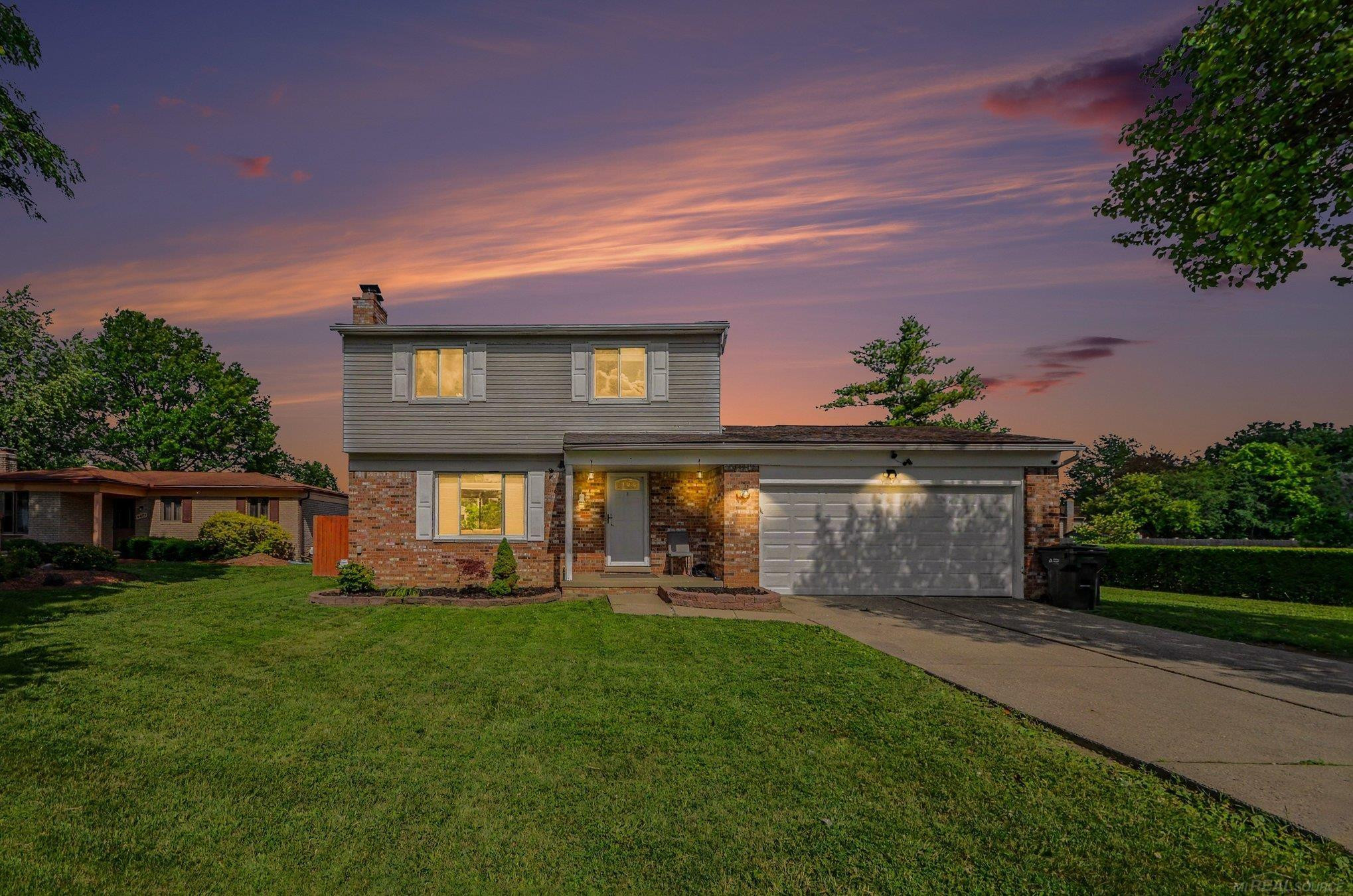 4489 Count Court, Sterling Heights, MI 48310 — front exterior