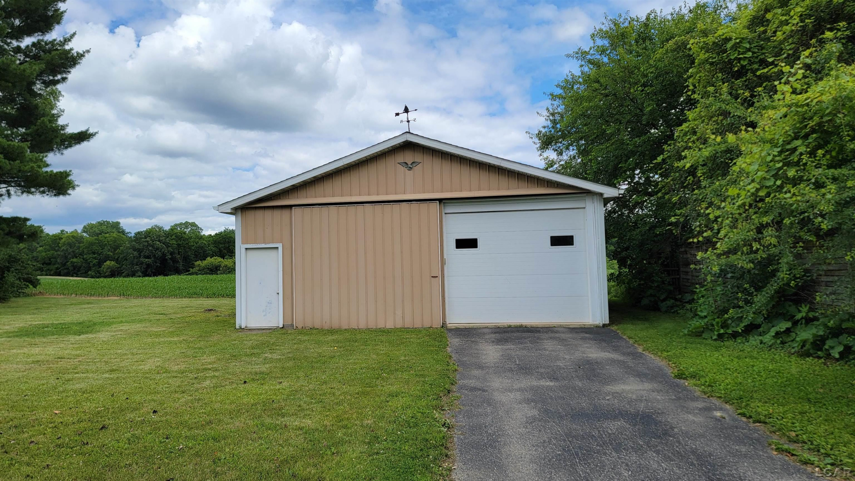 9165 Carson Highway, Tecumseh, MI 49286 — Photo 32