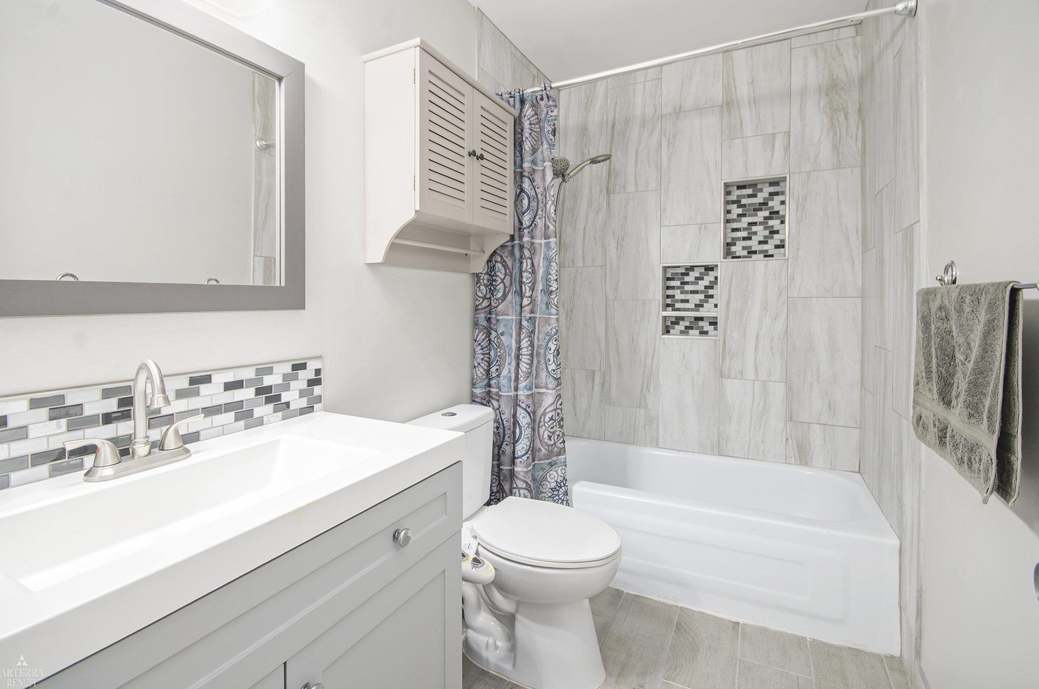889 Kirts Boulevard, Troy, MI 48084 — Photo 17