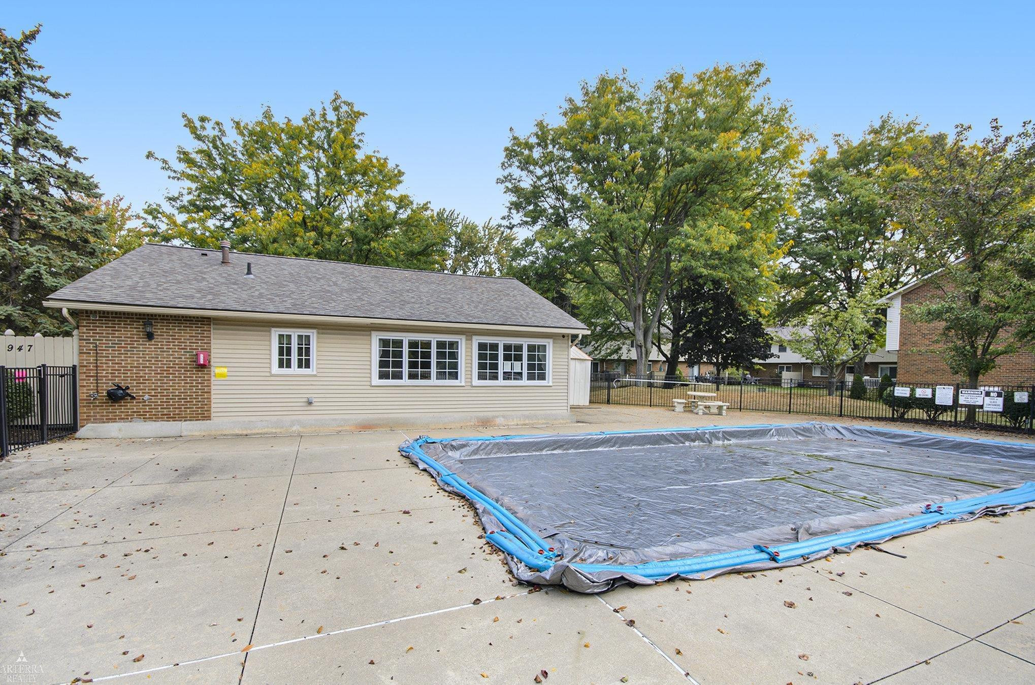 889 Kirts Boulevard, Troy, MI 48084 — Photo 24