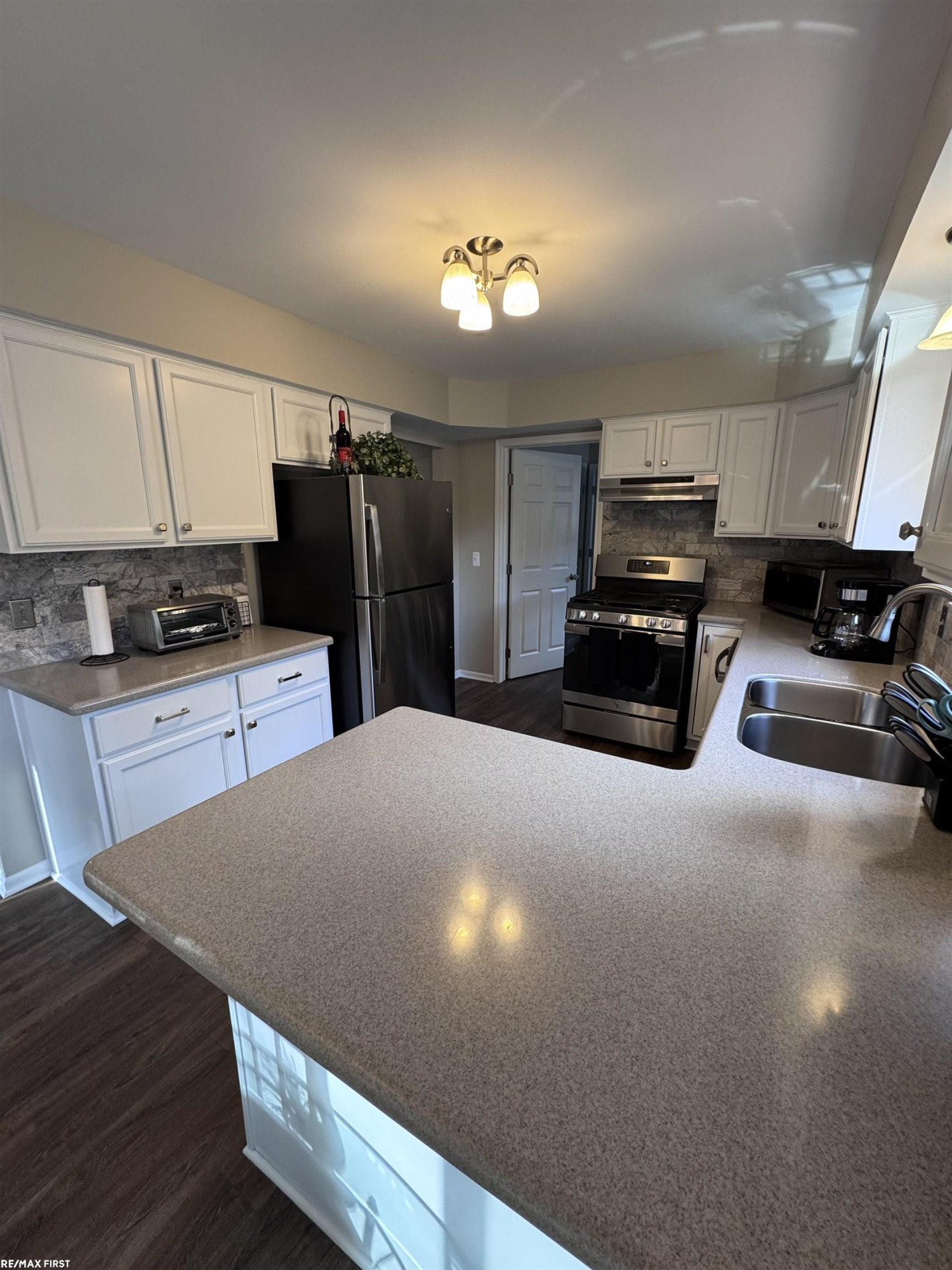 45871 Karam Drive, Shelby Twp, MI 48315 — Photo 7