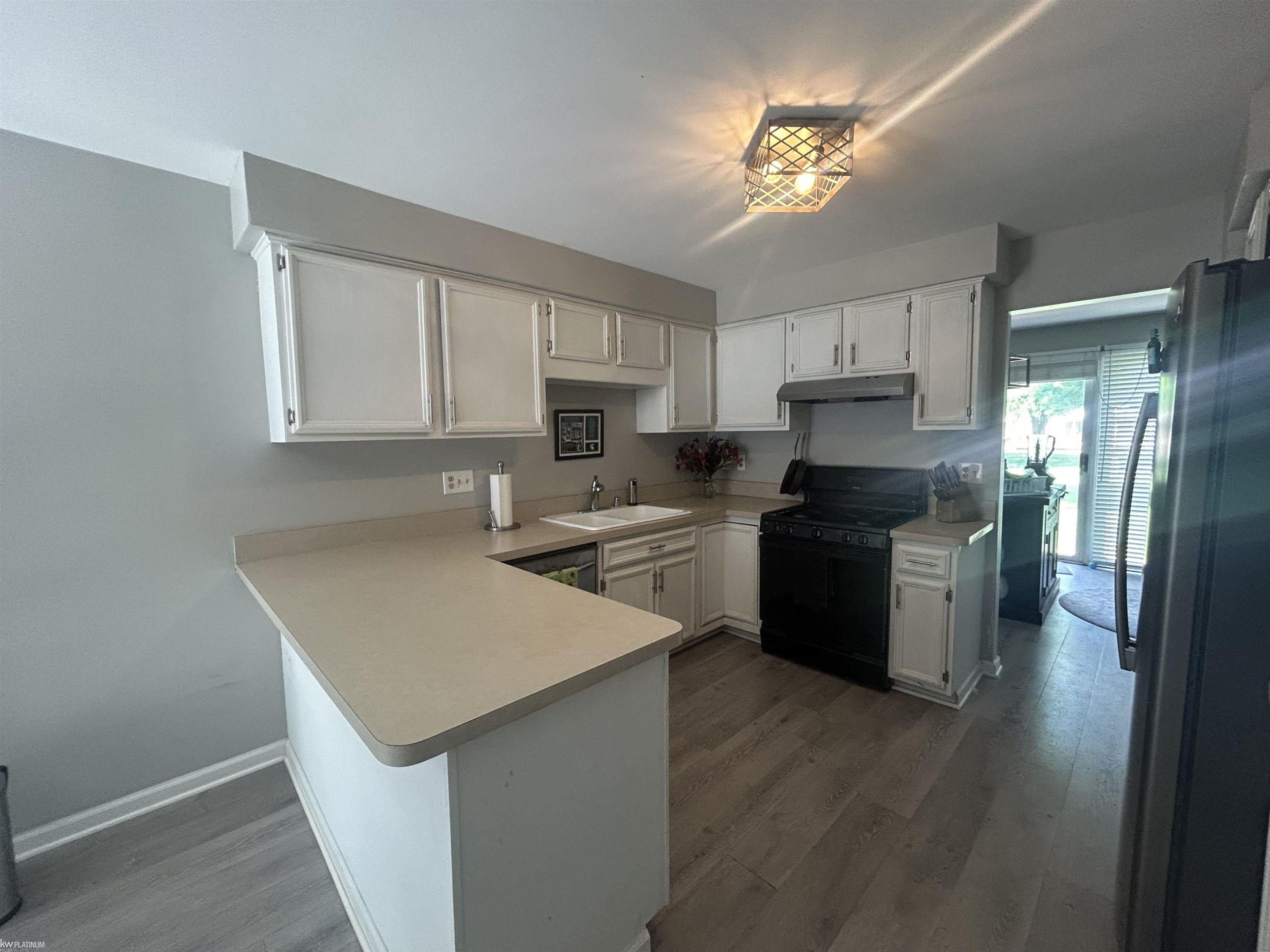 49283 Ashley Court, Shelby Twp, MI 48315 — Photo 7