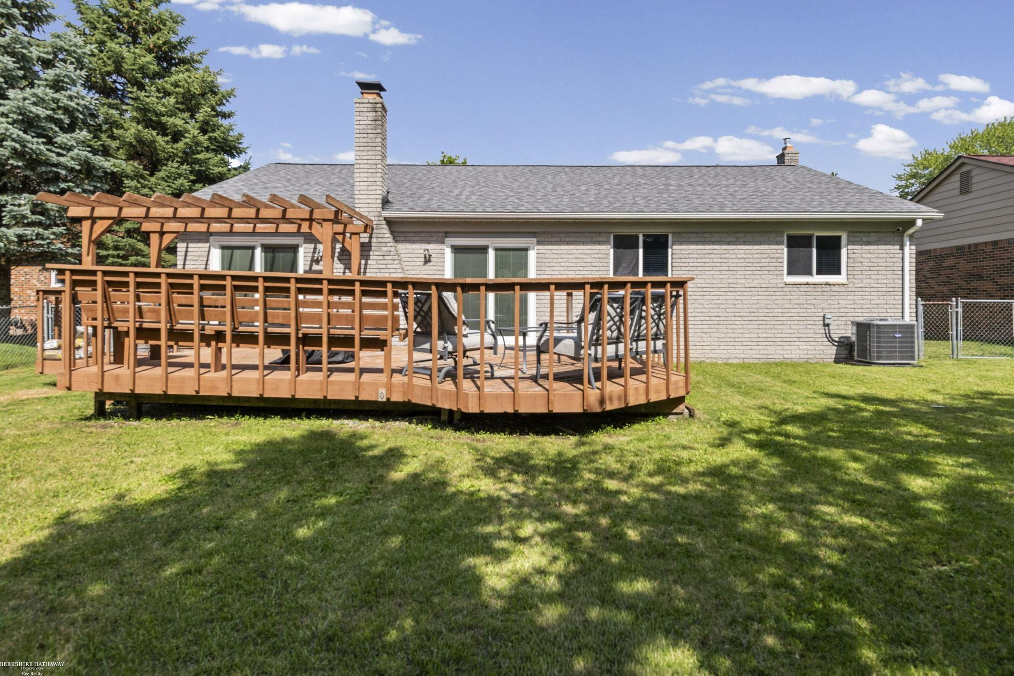 47121 Barbara Road, Macomb, MI 48044 — Photo 23