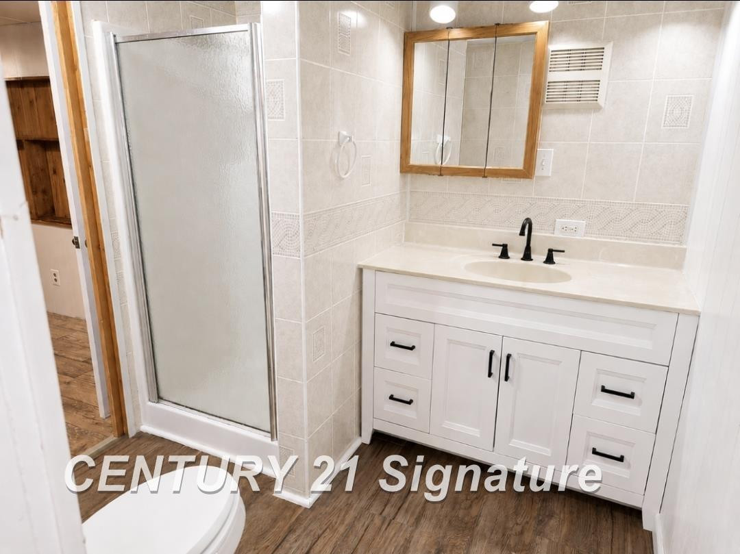 11634 E Gates Avenue, Riverdale, MI 48877 — Photo 13