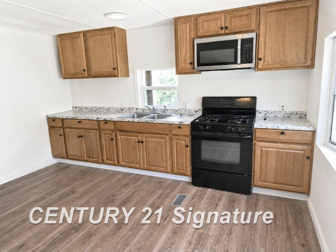 11634 E Gates Avenue, Riverdale, MI 48877 — Photo 25