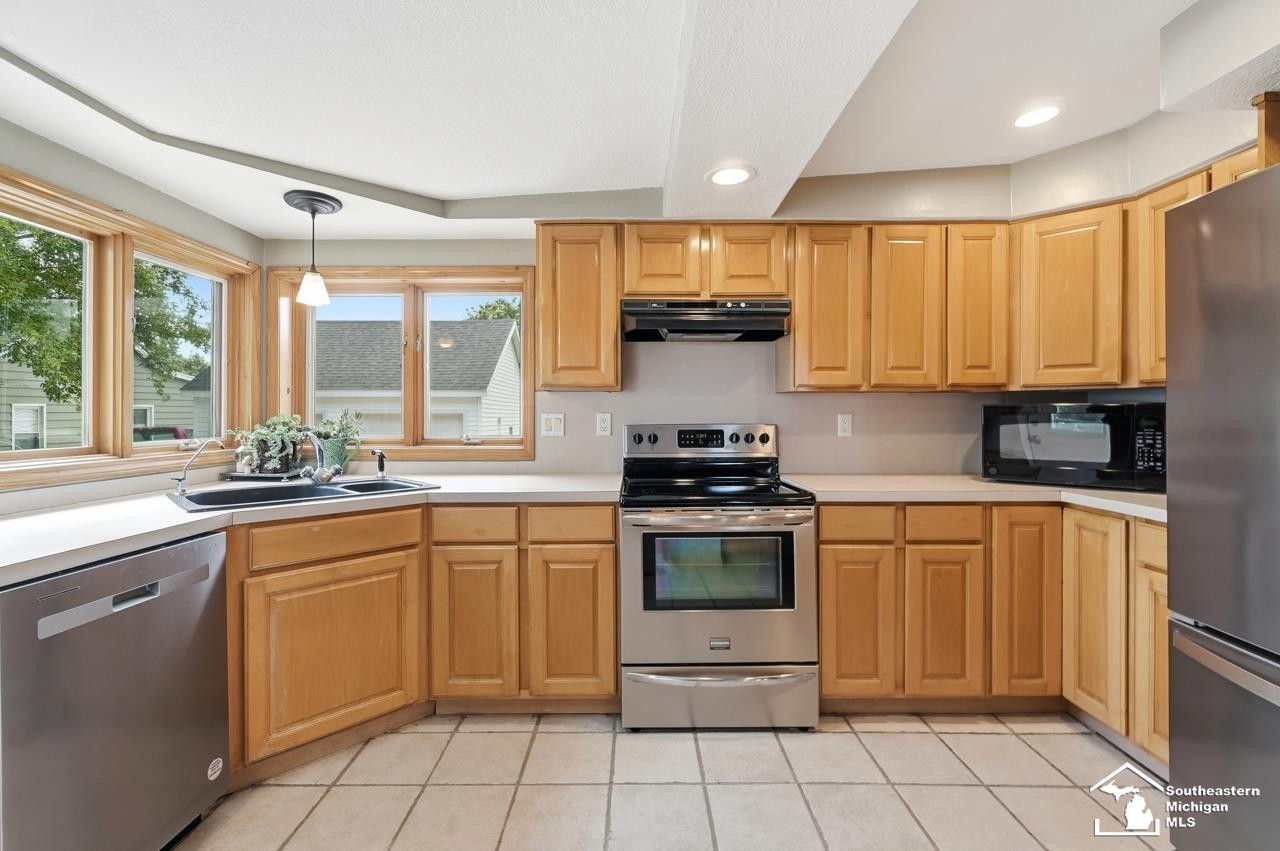 13378 South County Line Highway, MI 49267 — Photo 22