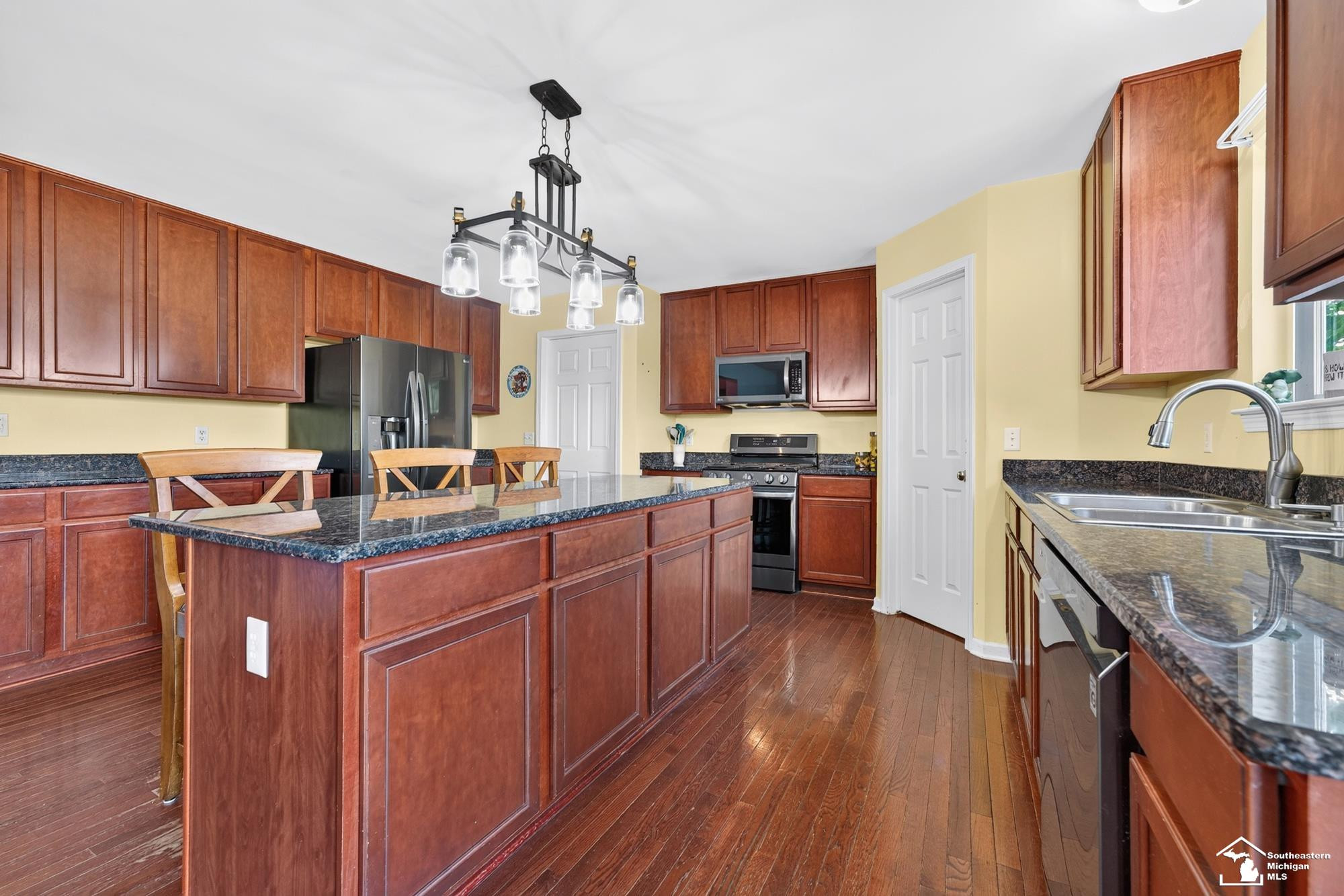28921 Apple Blossom Drive, Flat Rock, MI 48134 — Photo 5