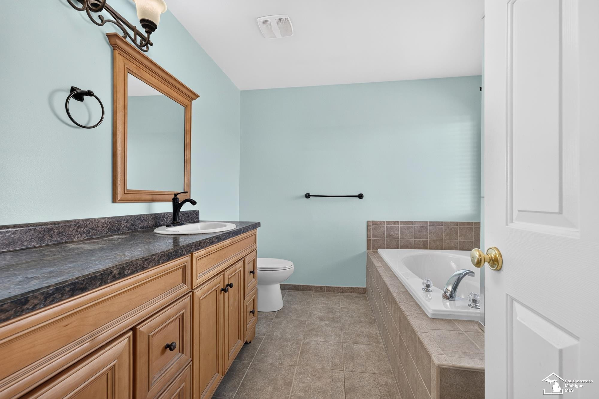 28921 Apple Blossom Drive, Flat Rock, MI 48134 — Photo 27
