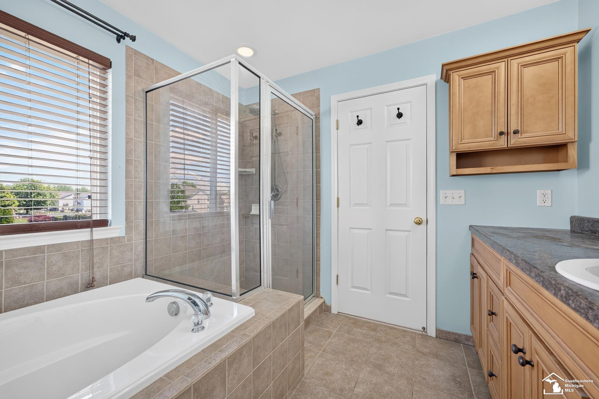 28921 Apple Blossom Drive, Flat Rock, MI 48134 — Photo 28