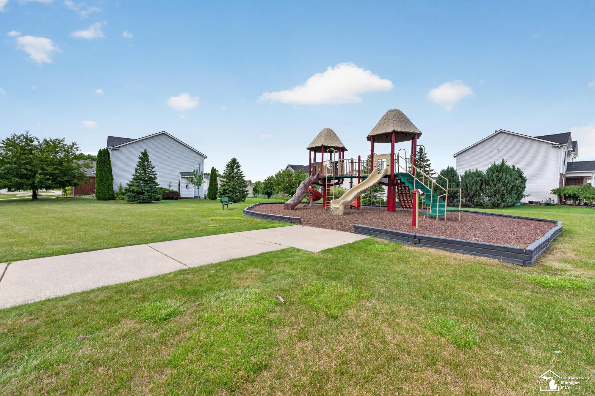 28921 Apple Blossom Drive, Flat Rock, MI 48134 — Photo 40