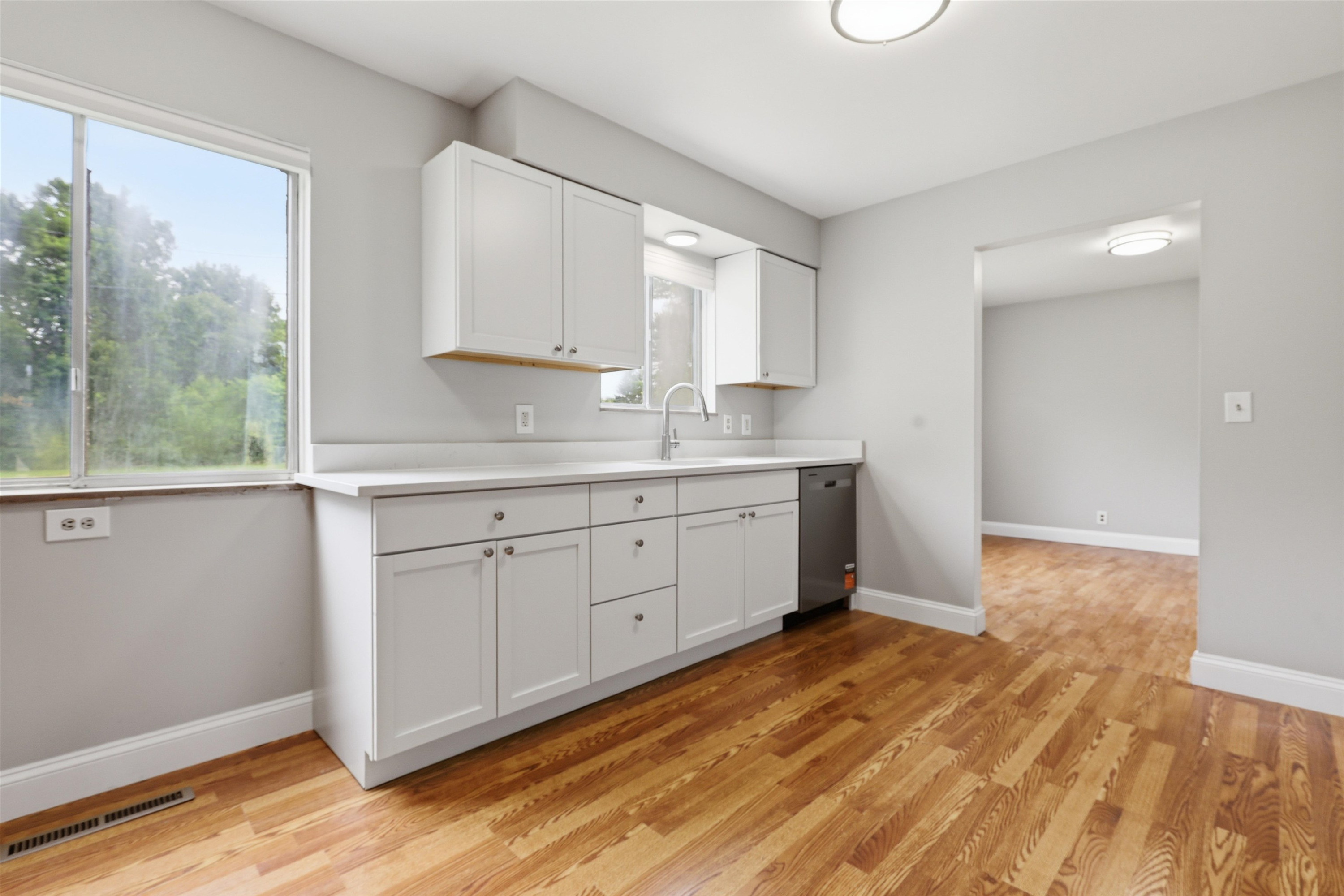 929 Springview Drive, Flushing, MI 48433 — Photo 18